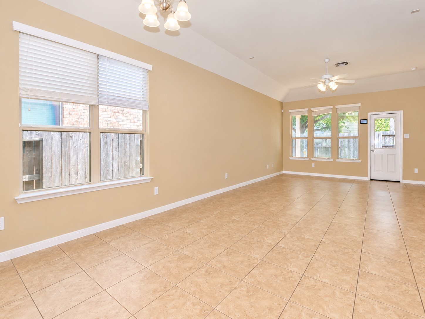 6410 Burgess Heights Lane Property Photo 3