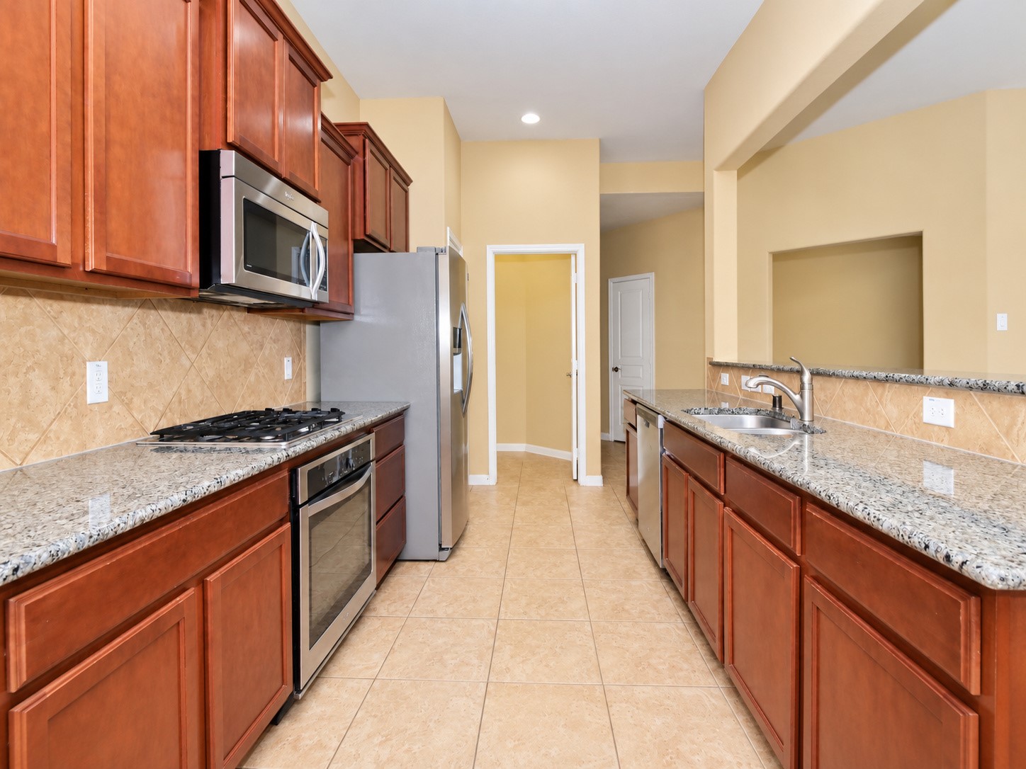 6410 Burgess Heights Lane Property Photo 6