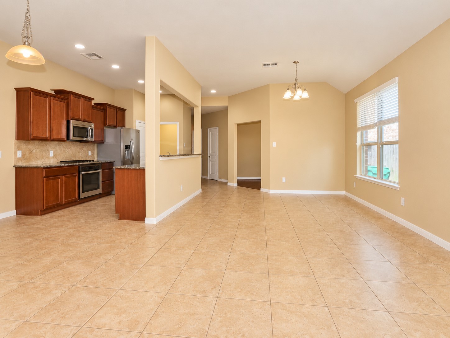 6410 Burgess Heights Lane Property Photo 9