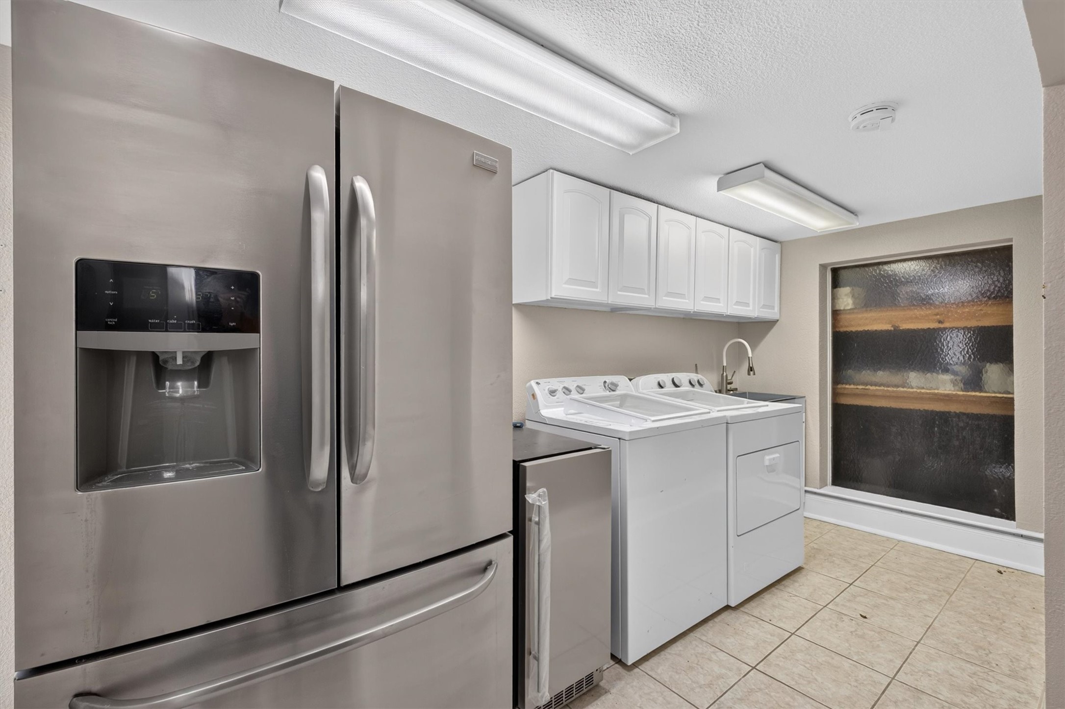 1324 Sealy Street Property Photo 33