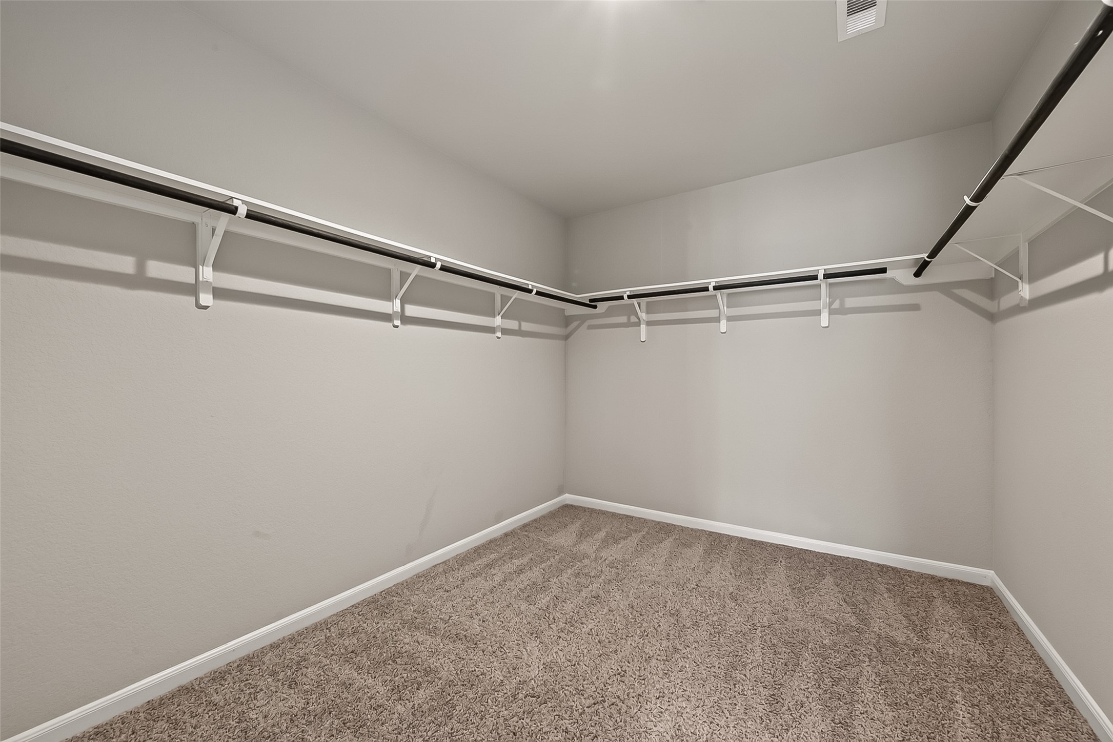 9227 Downing Street Property Photo 26