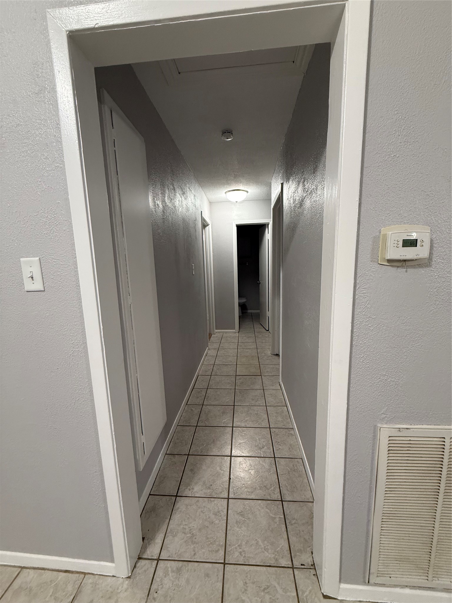 5519 Mendota Lane Property Photo 8