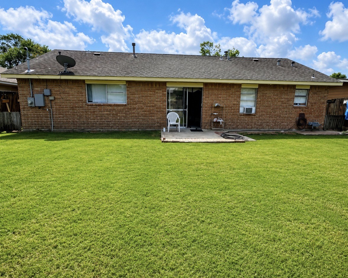 5519 Mendota Lane Property Photo 16