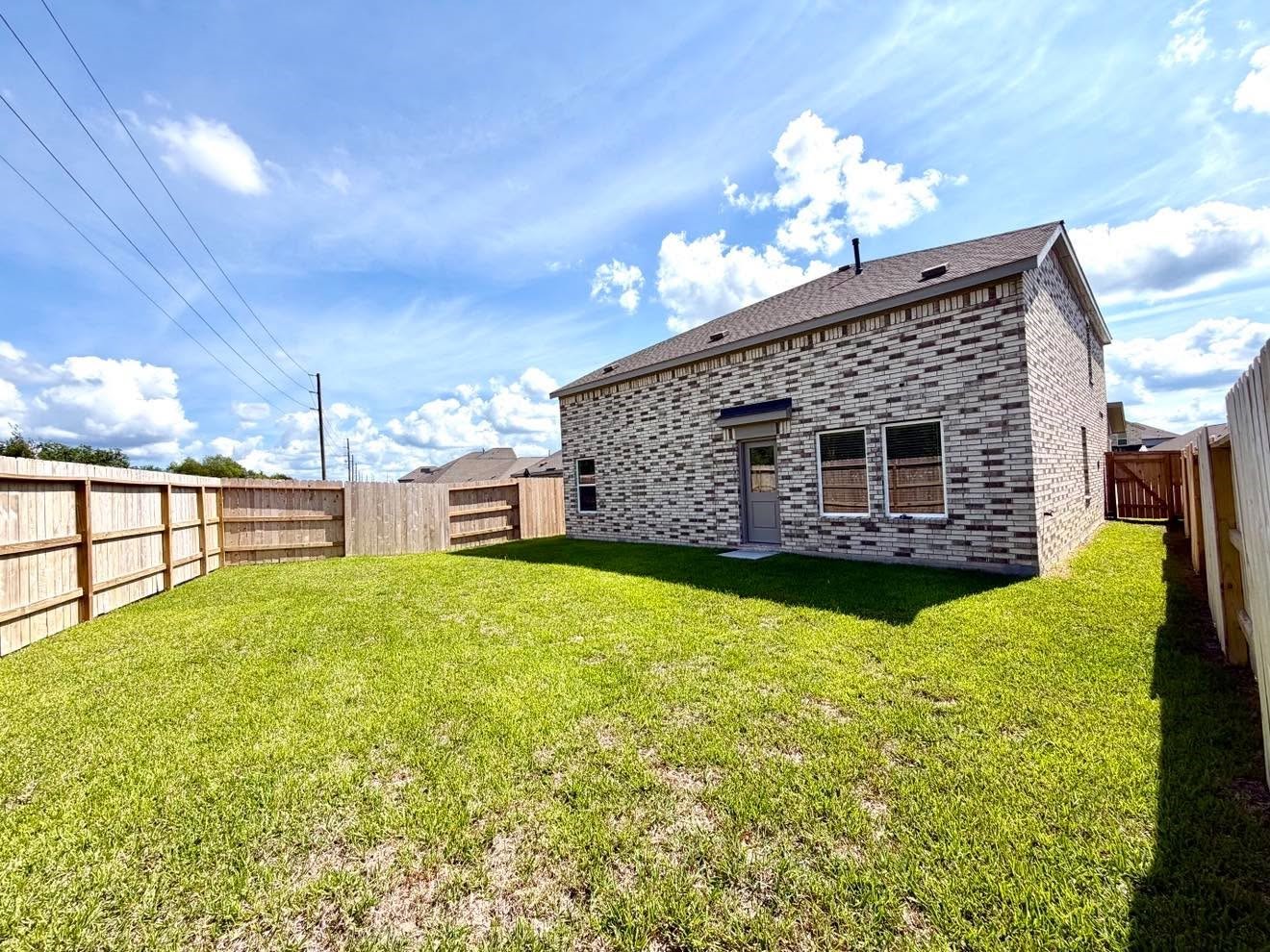 335 Ice Shore Trail Property Photo 23