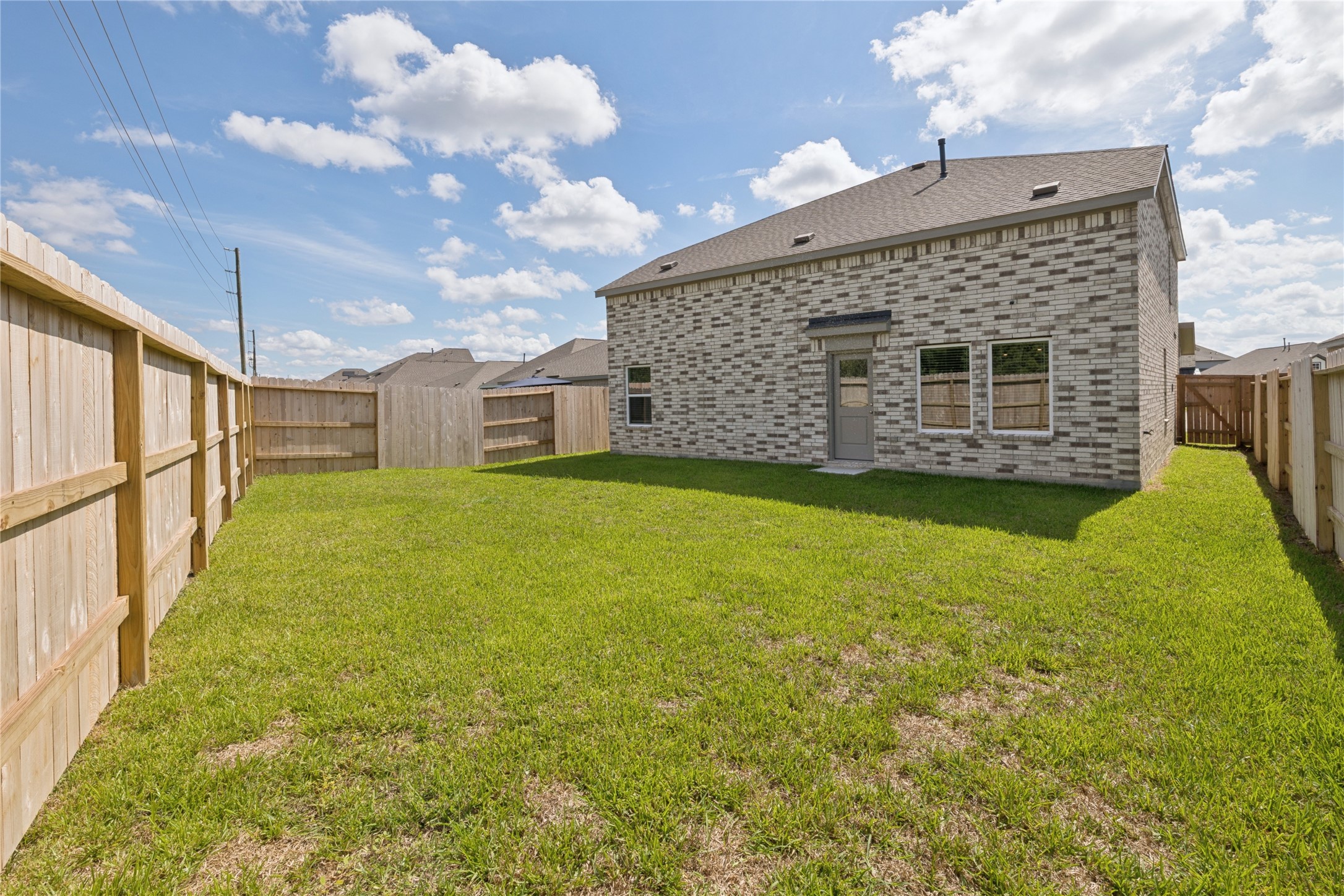 335 Ice Shore Trail Property Photo 24