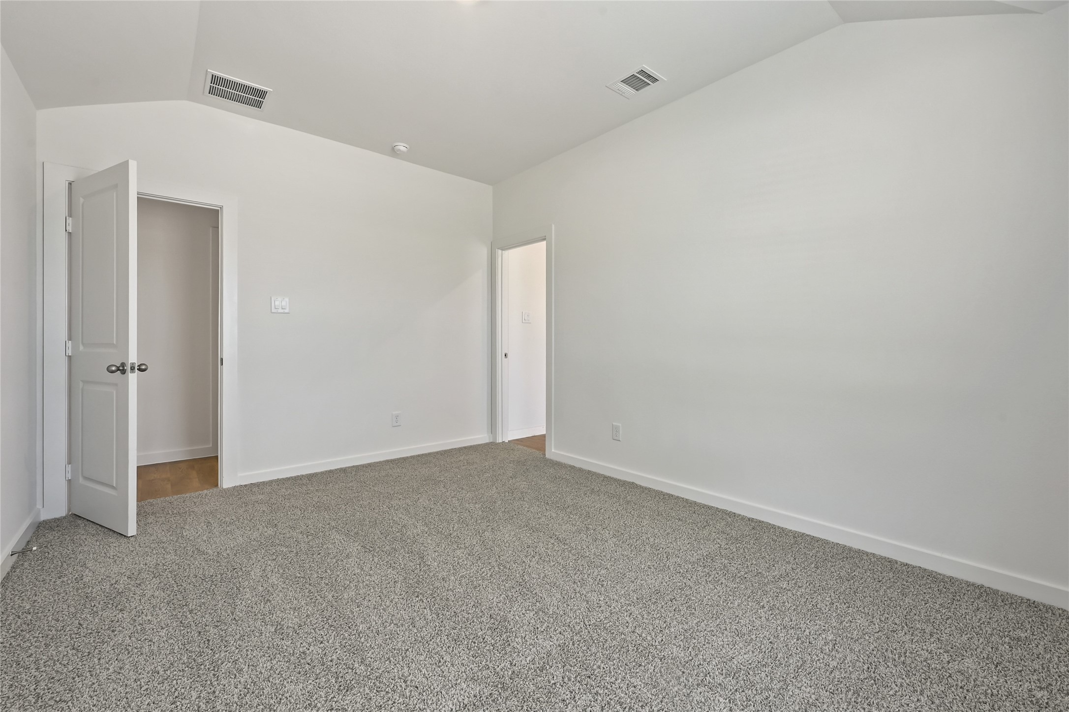 6611 Kingfisher Lane Property Photo 7