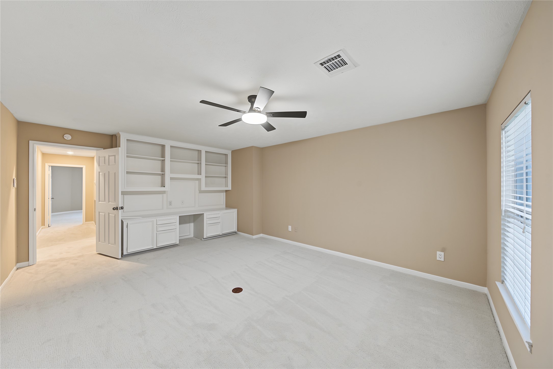 38 Penny Green Street Property Photo 33