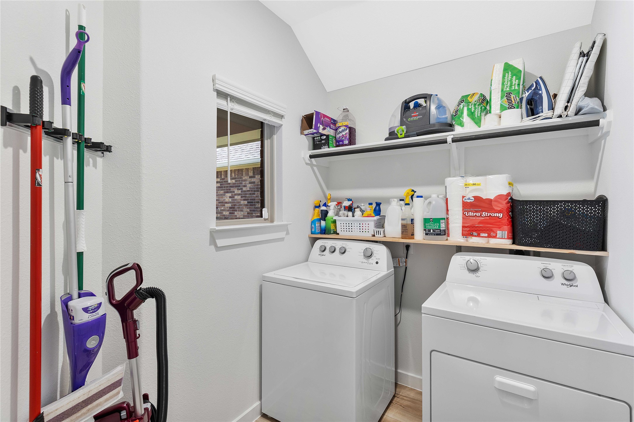 353 Salerio Way Property Photo 7