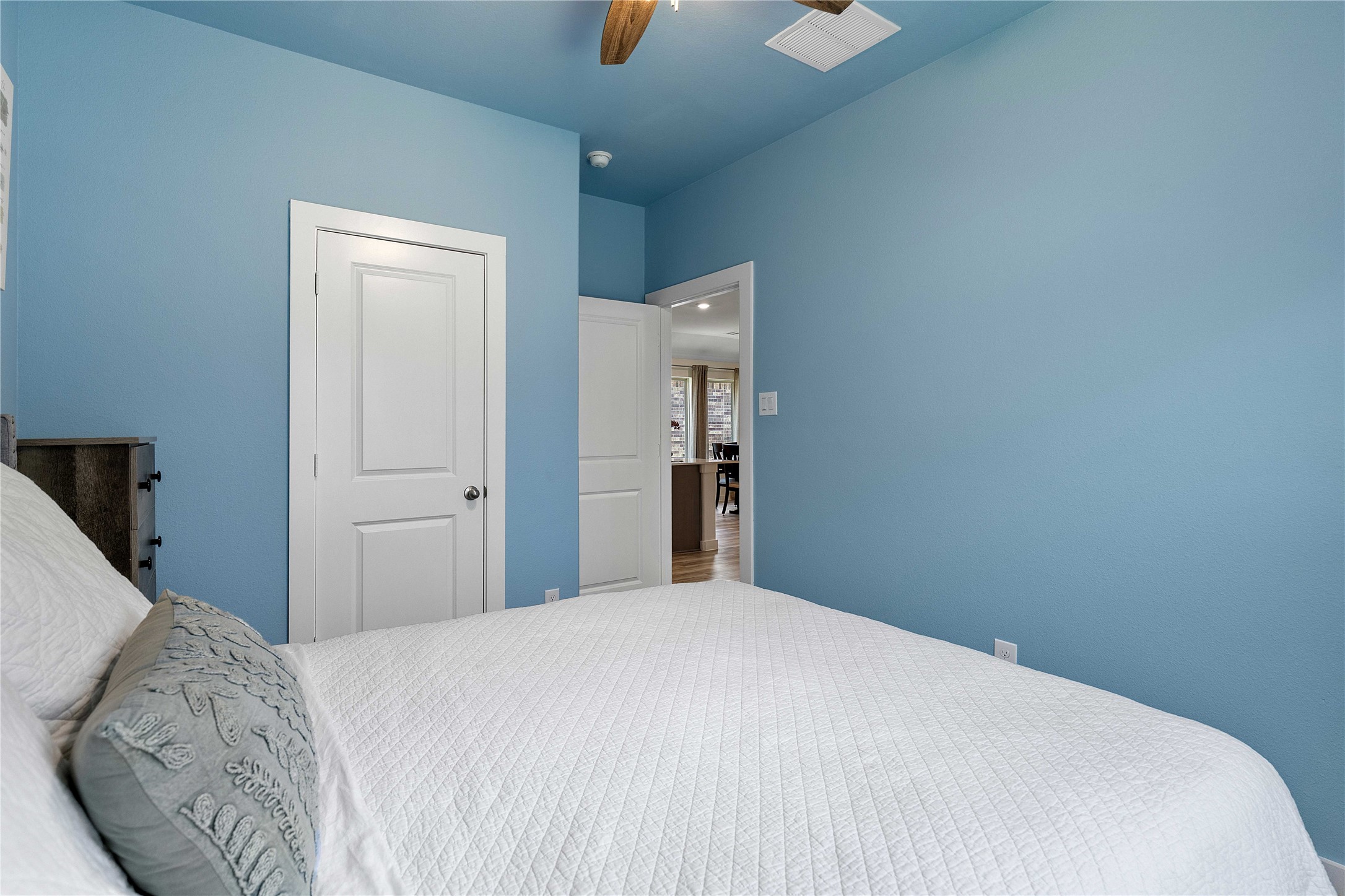353 Salerio Way Property Photo 12