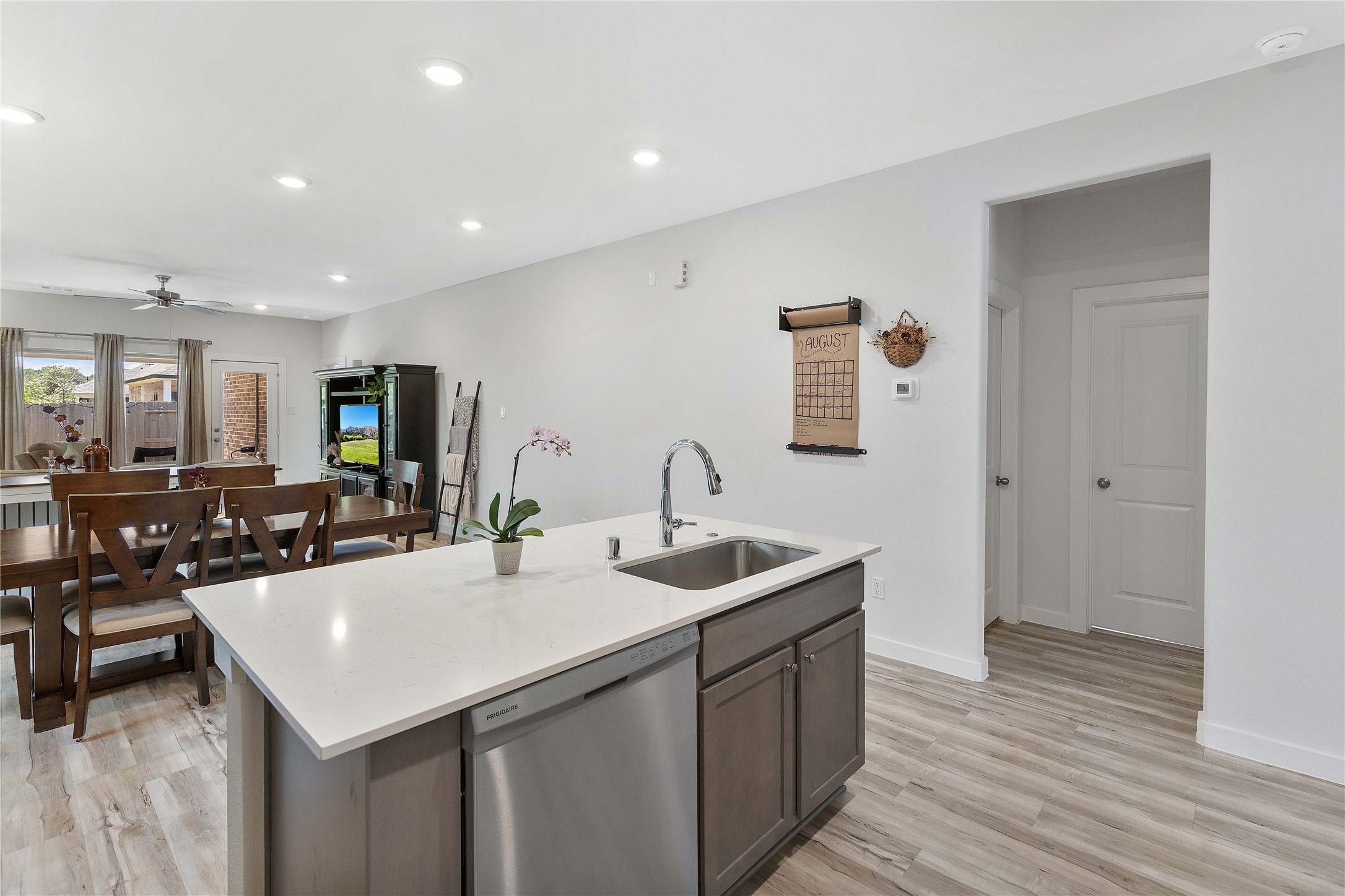 353 Salerio Way Property Photo 14