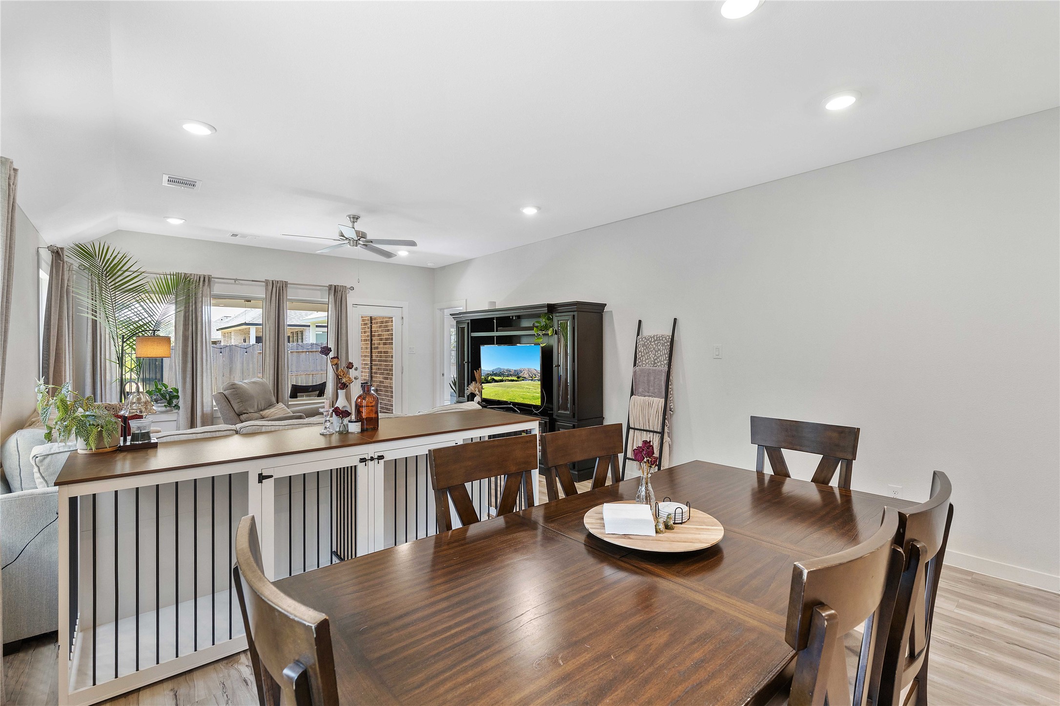 353 Salerio Way Property Photo 17