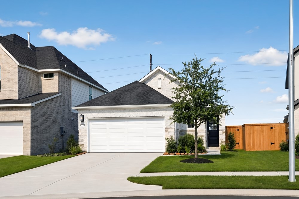 9735 Poinsettia Haven Lane Property Photo 1