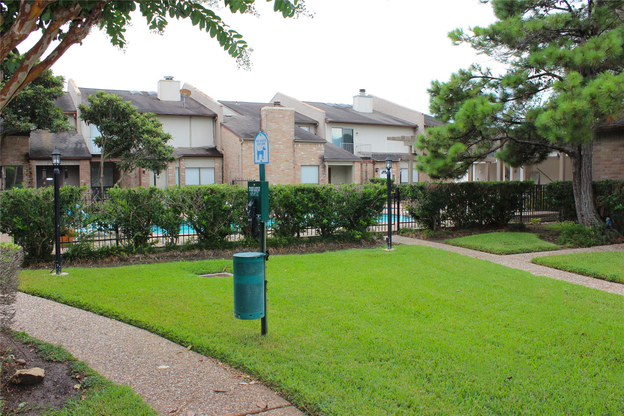 13319 Parkway Boulevard Property Photo 3