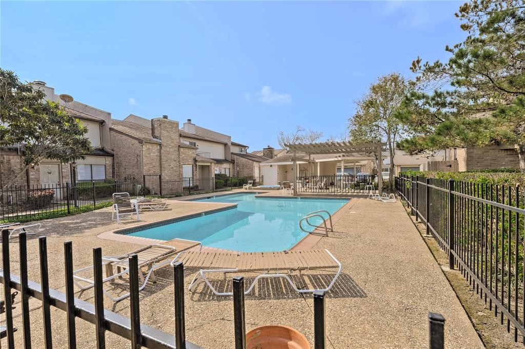13319 Parkway Boulevard Property Photo 5