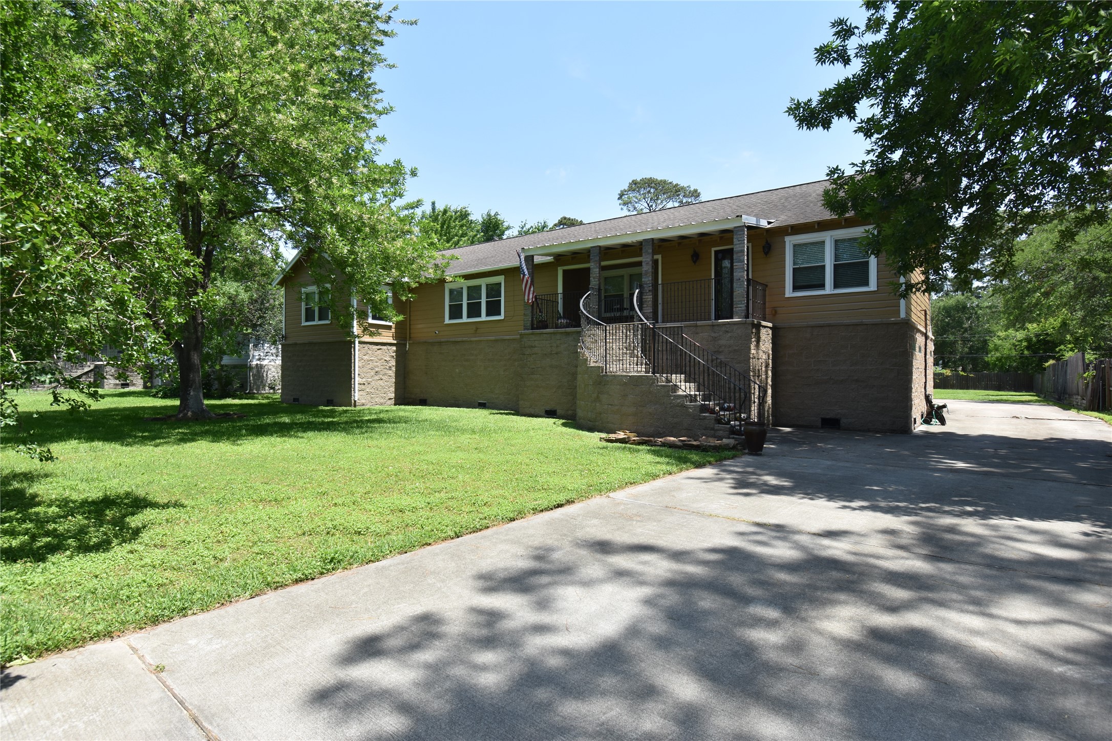 3525 Elm Drive Property Photo