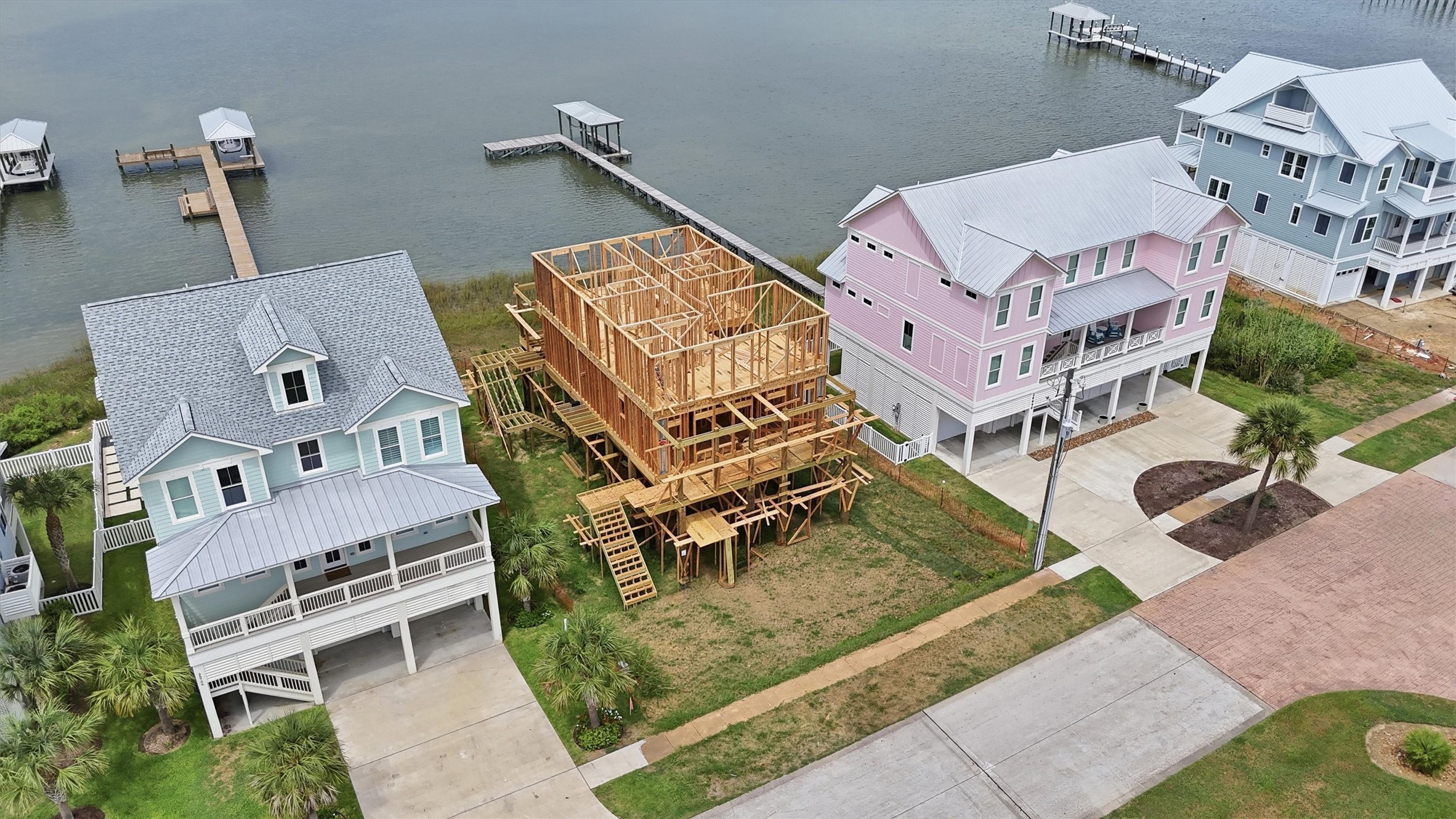 26702 Bay Water Drive Property Photo 4