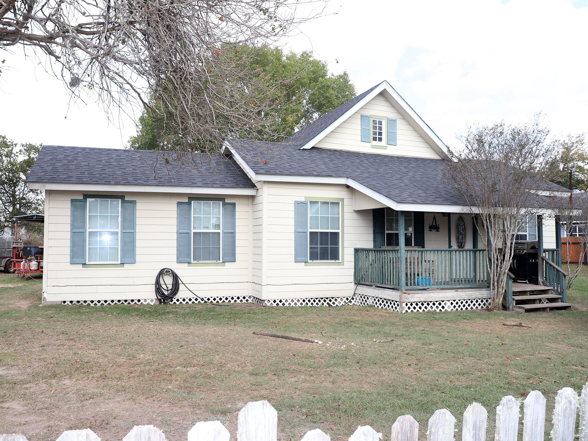10844 Highway 159 E Property Photo 1