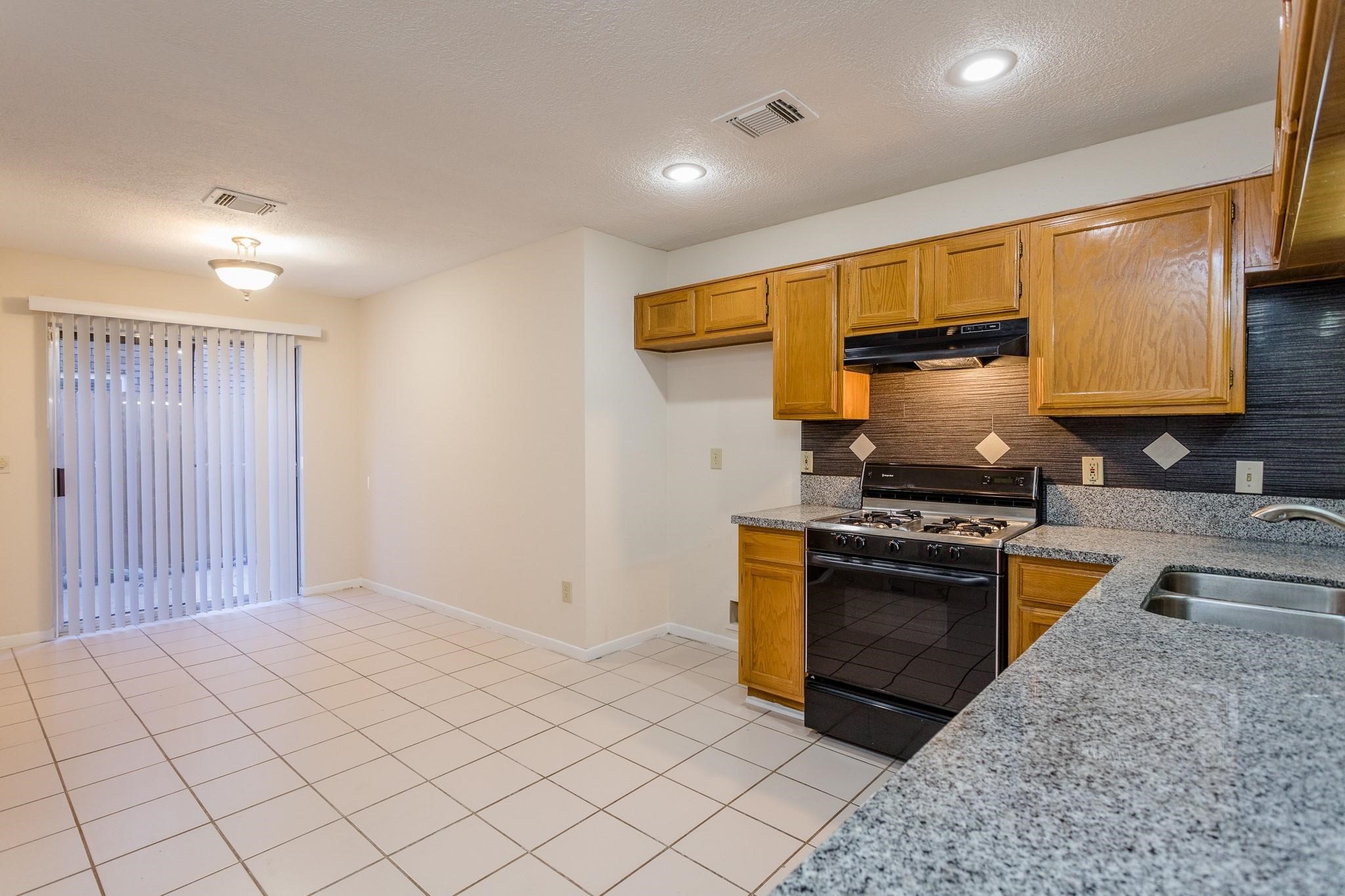 9206 Towerstone Drive Property Photo 4