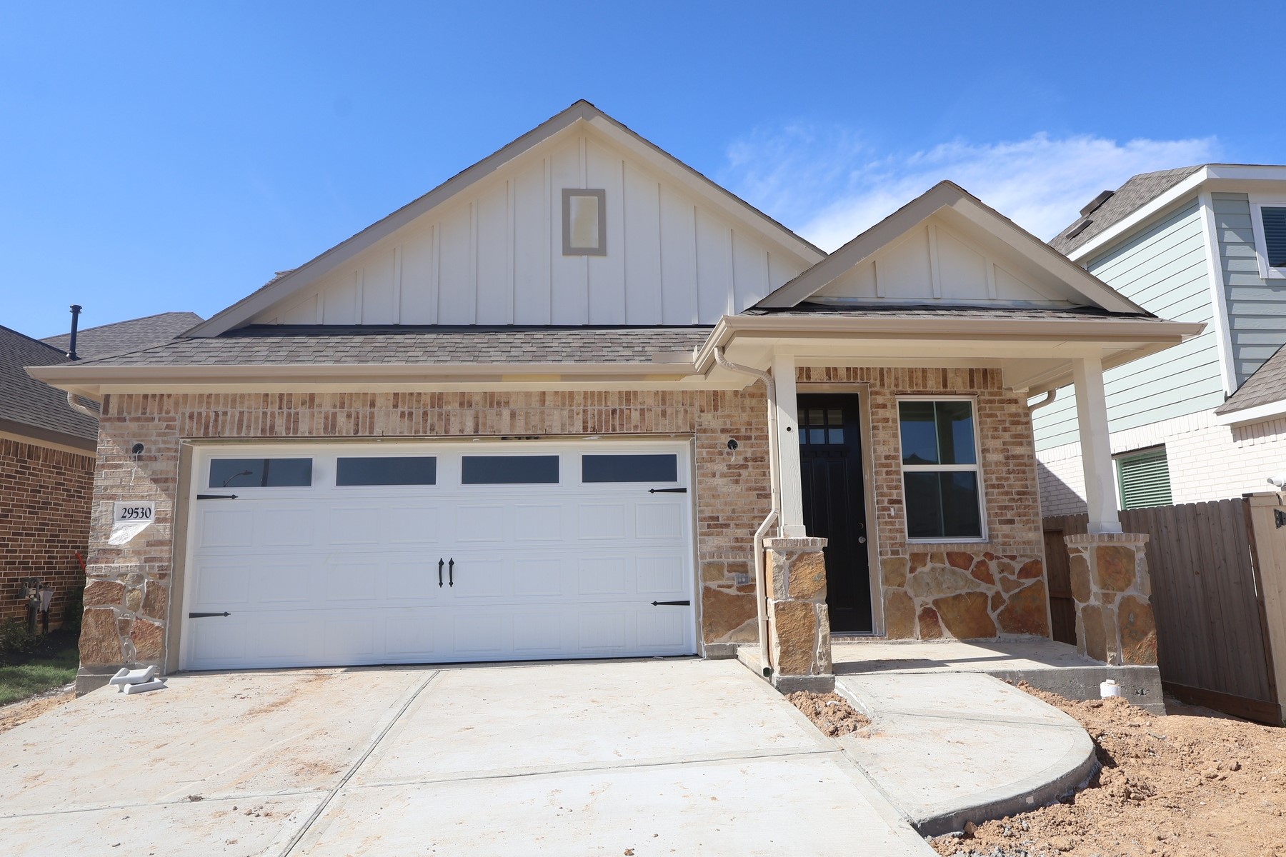 29530 Barnview Drive Property Photo 2