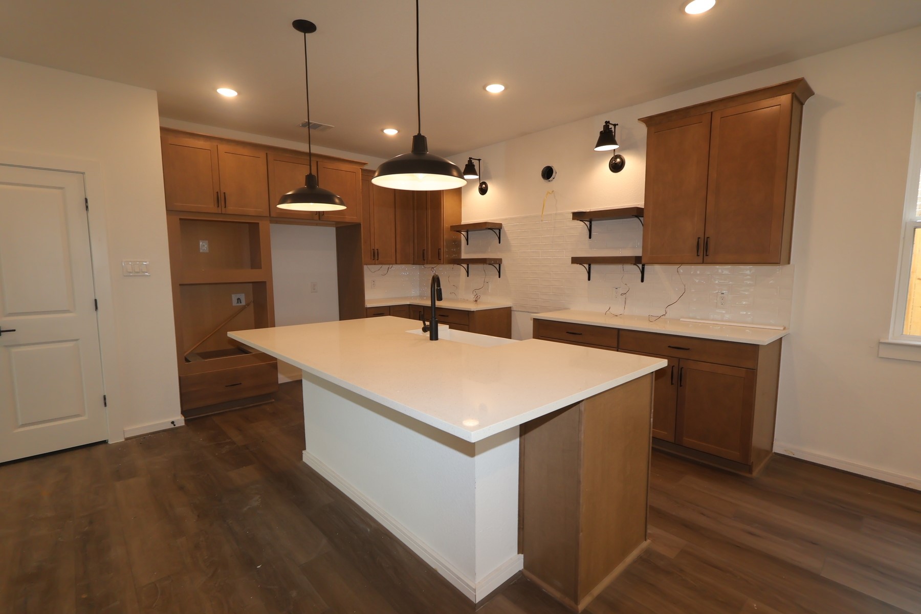29530 Barnview Drive Property Photo 4