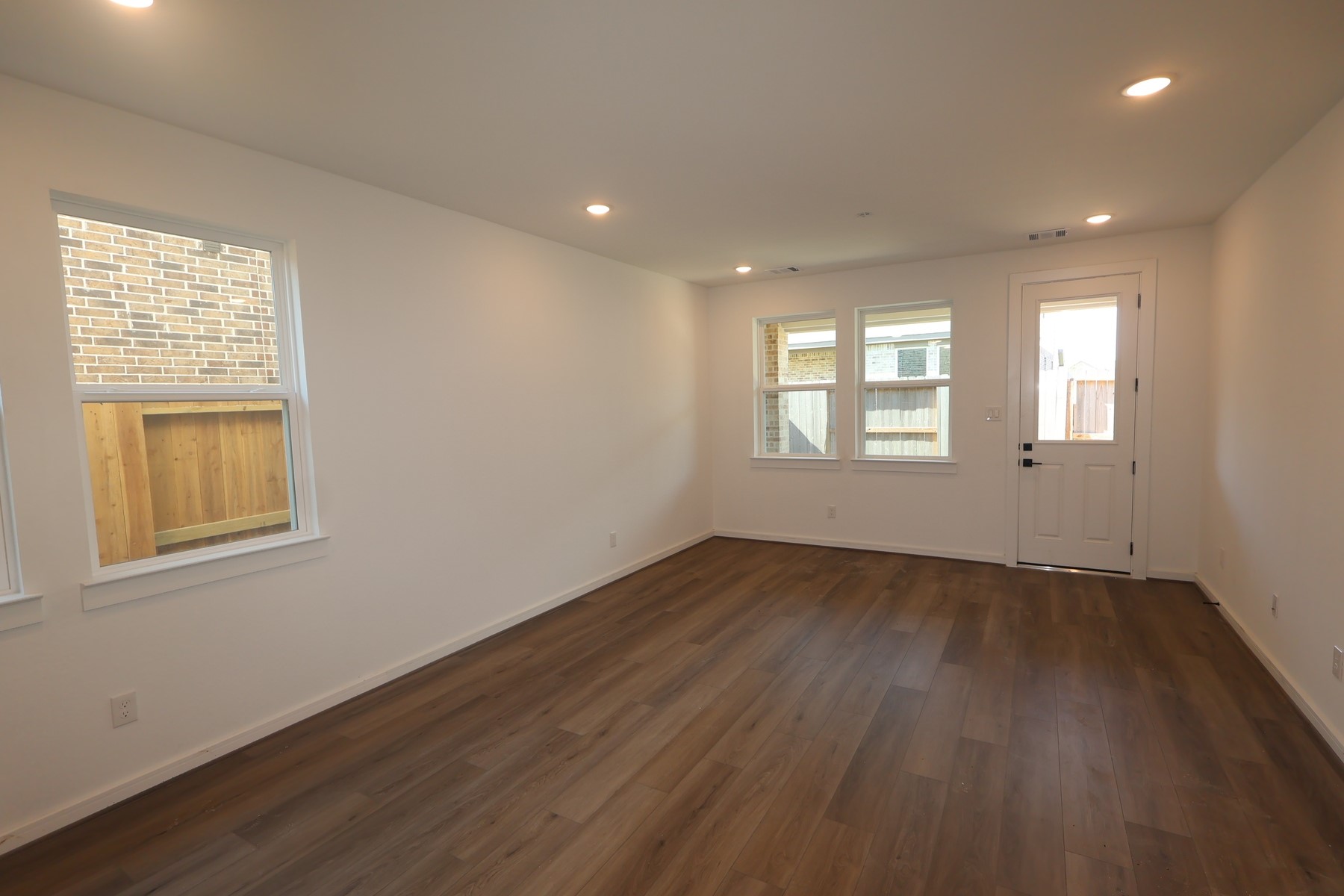 29530 Barnview Drive Property Photo 5