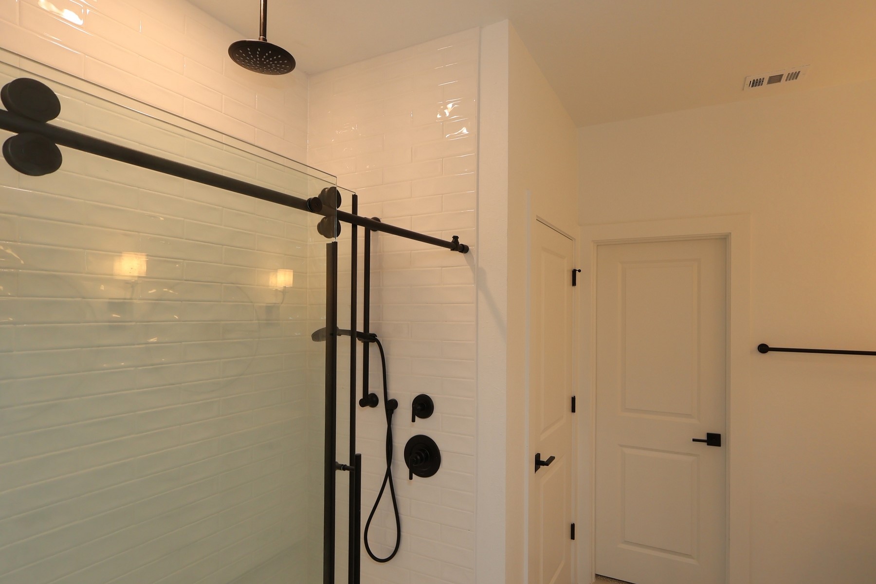 29530 Barnview Drive Property Photo 9