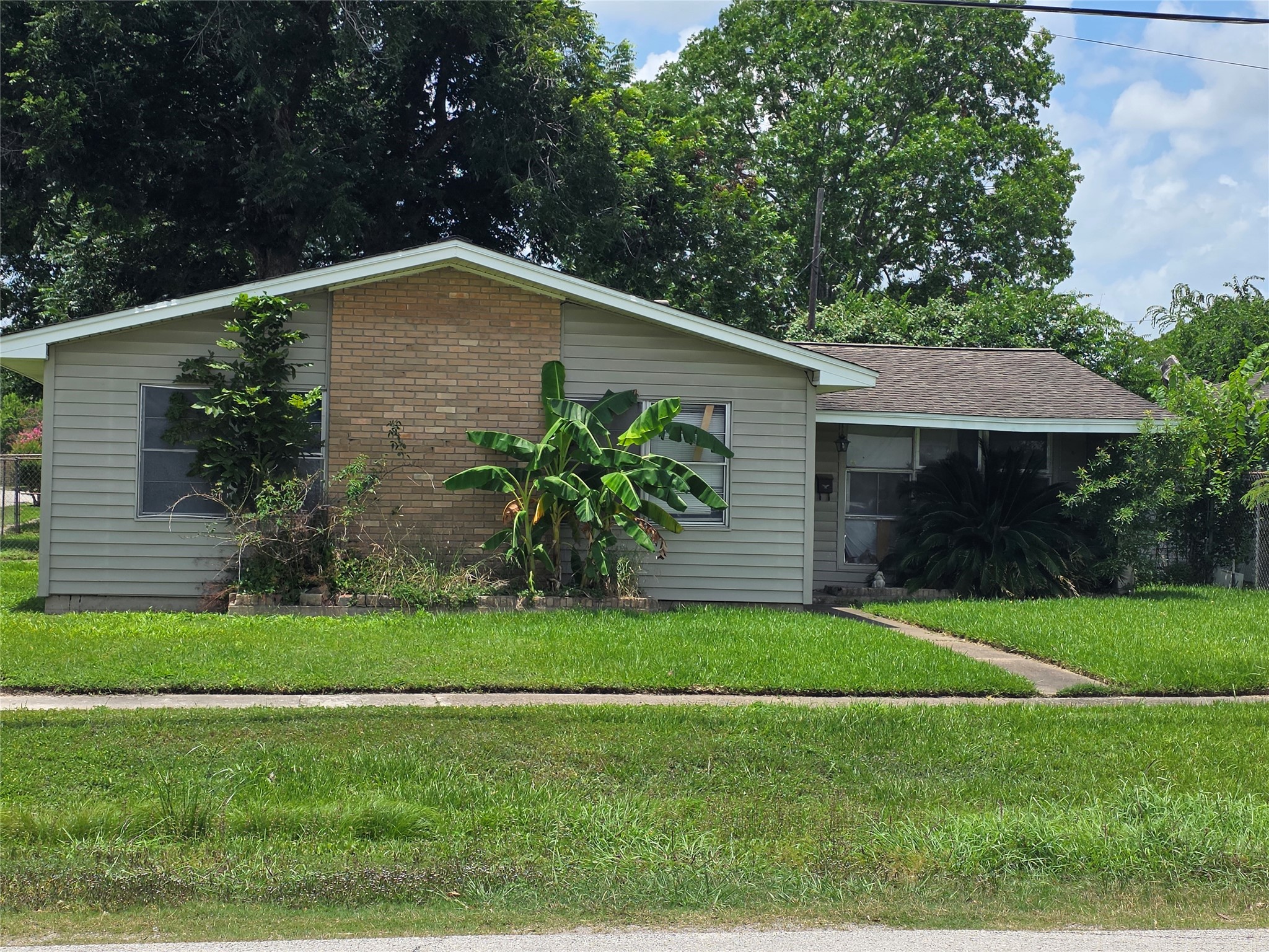 2029 Pech Road Property Photo 1