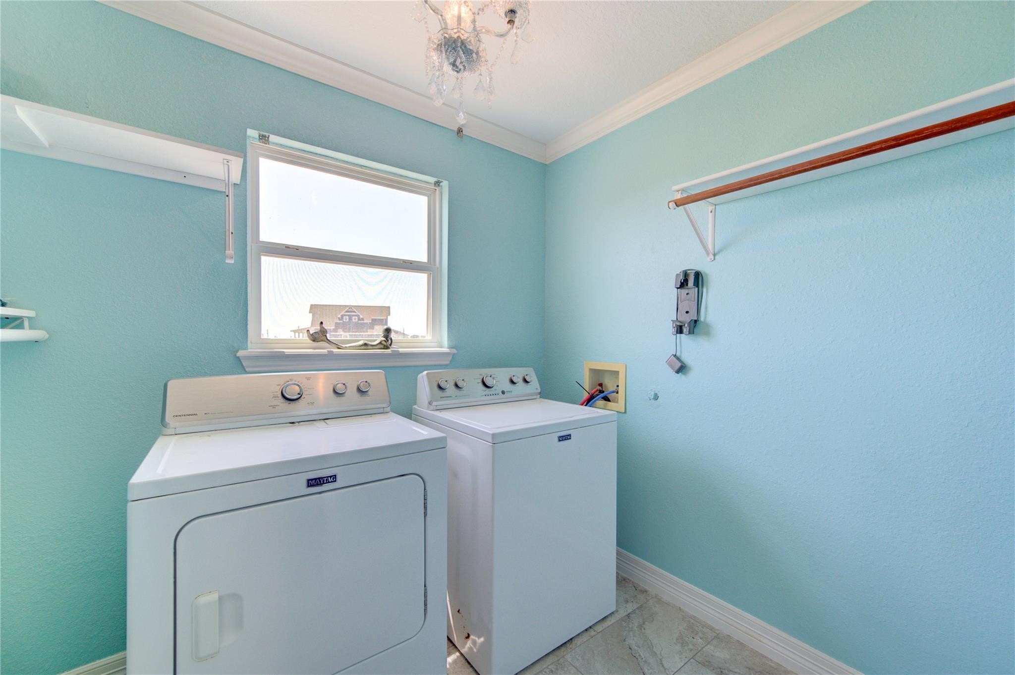 3915 Kiva Road Property Photo 15