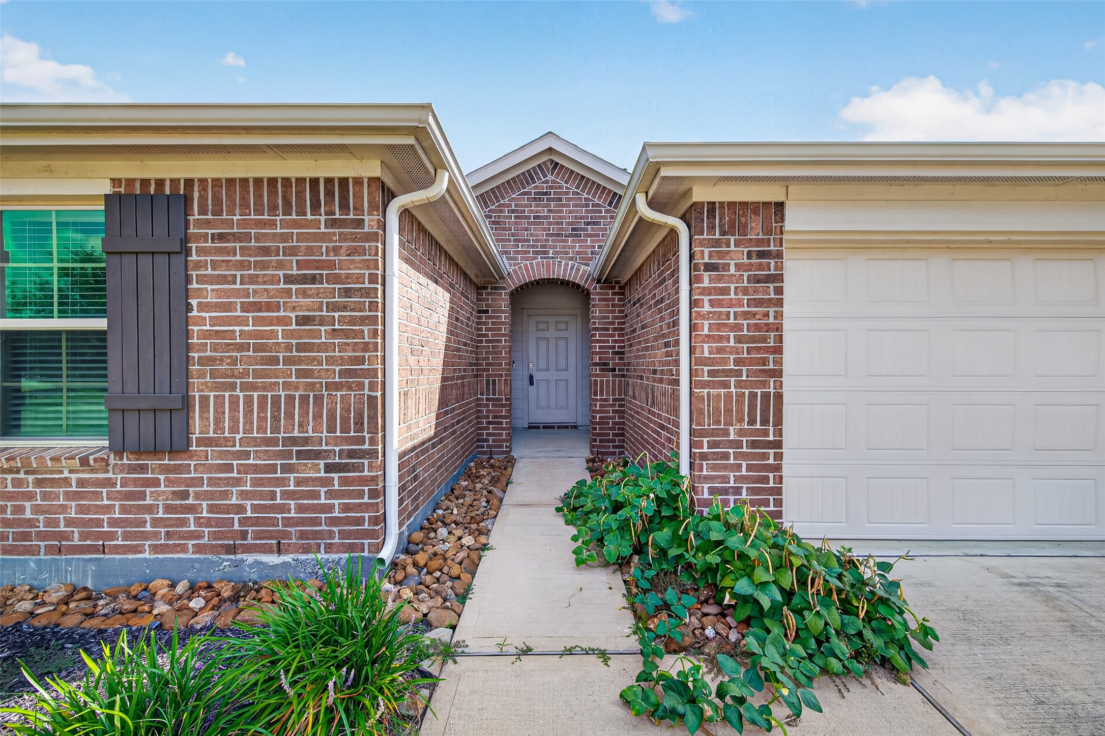 21501 Rustic Elm Dr Property Photo 2