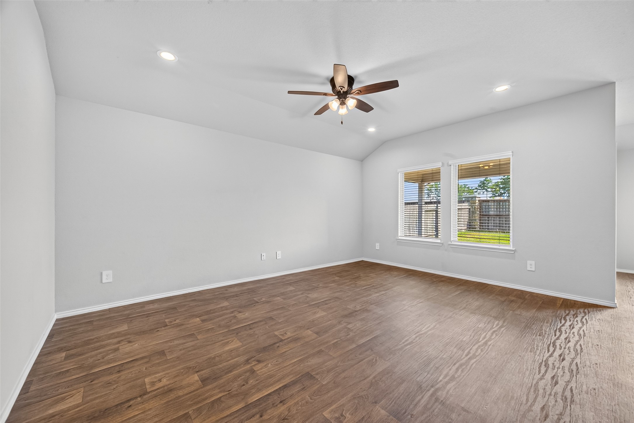 21501 Rustic Elm Dr Property Photo 6