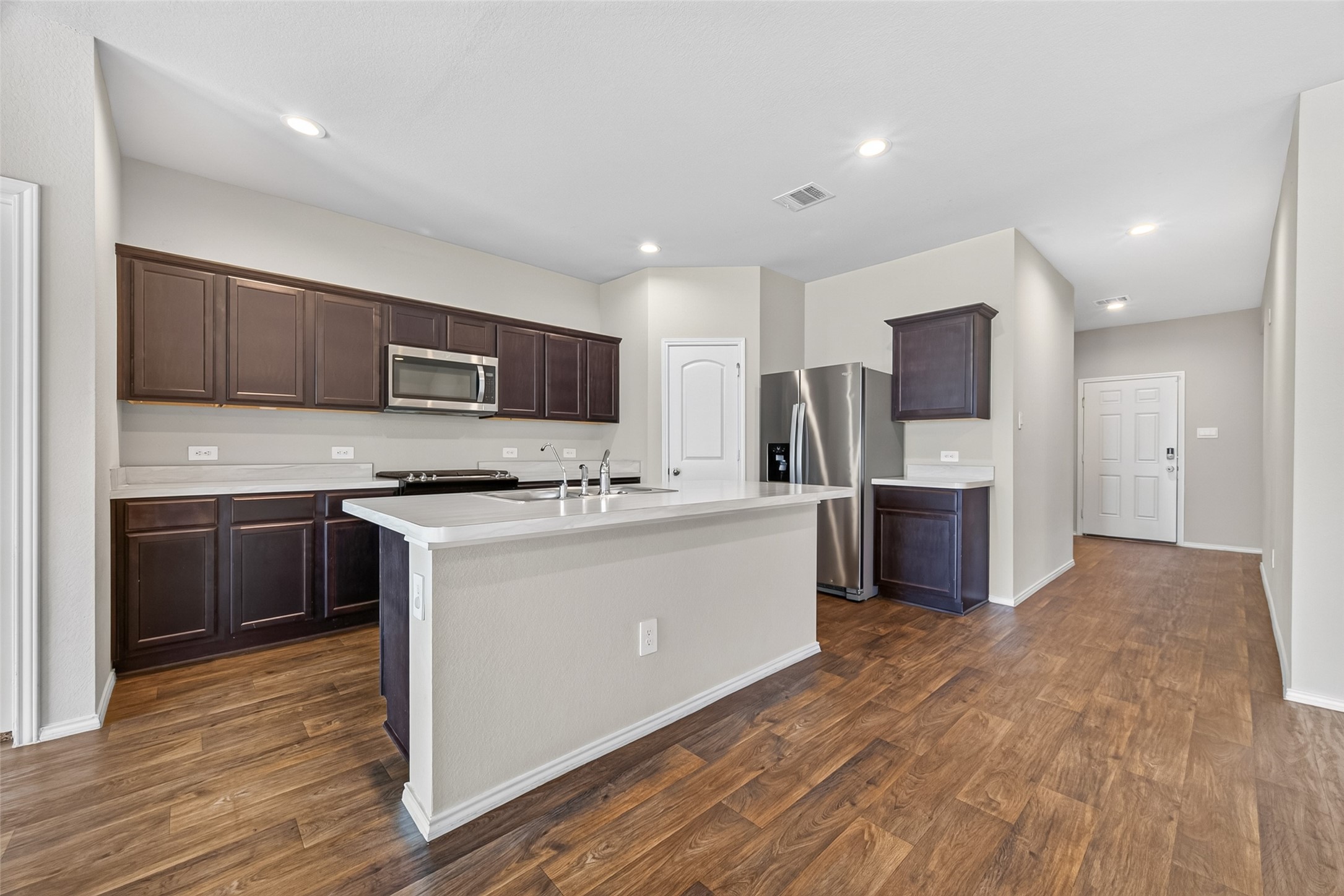 21501 Rustic Elm Dr Property Photo 10