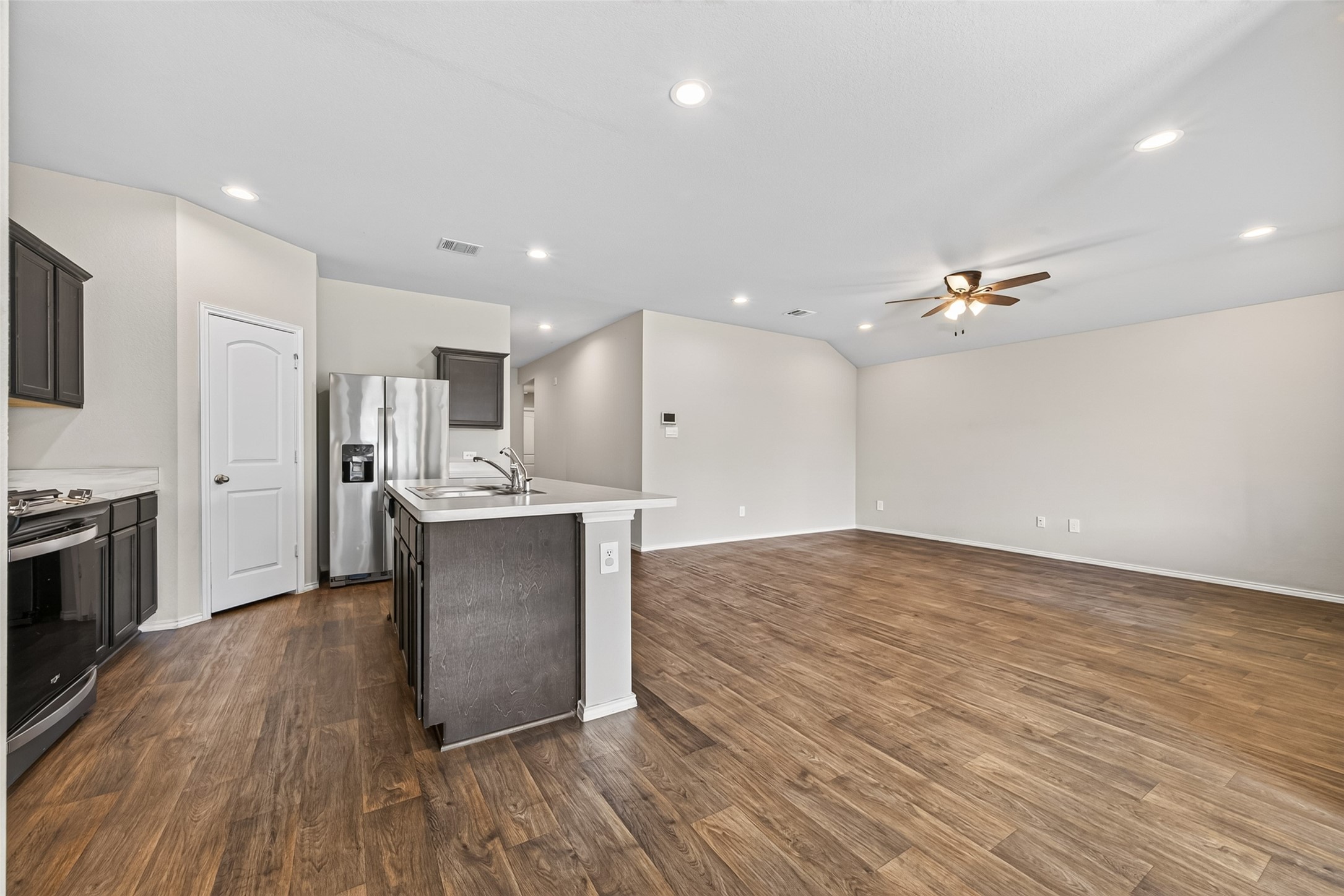 21501 Rustic Elm Dr Property Photo 17