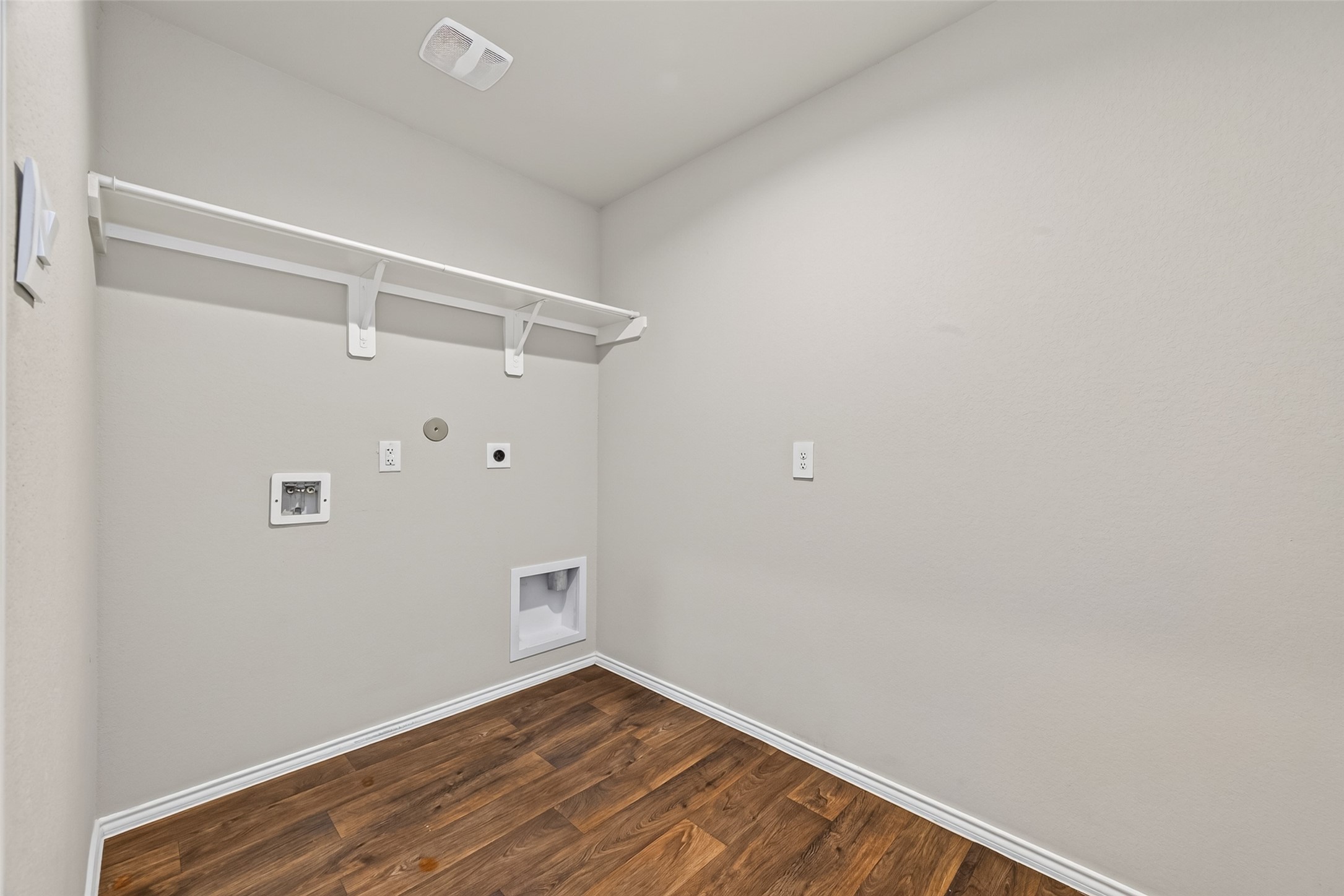 21501 Rustic Elm Dr Property Photo 35