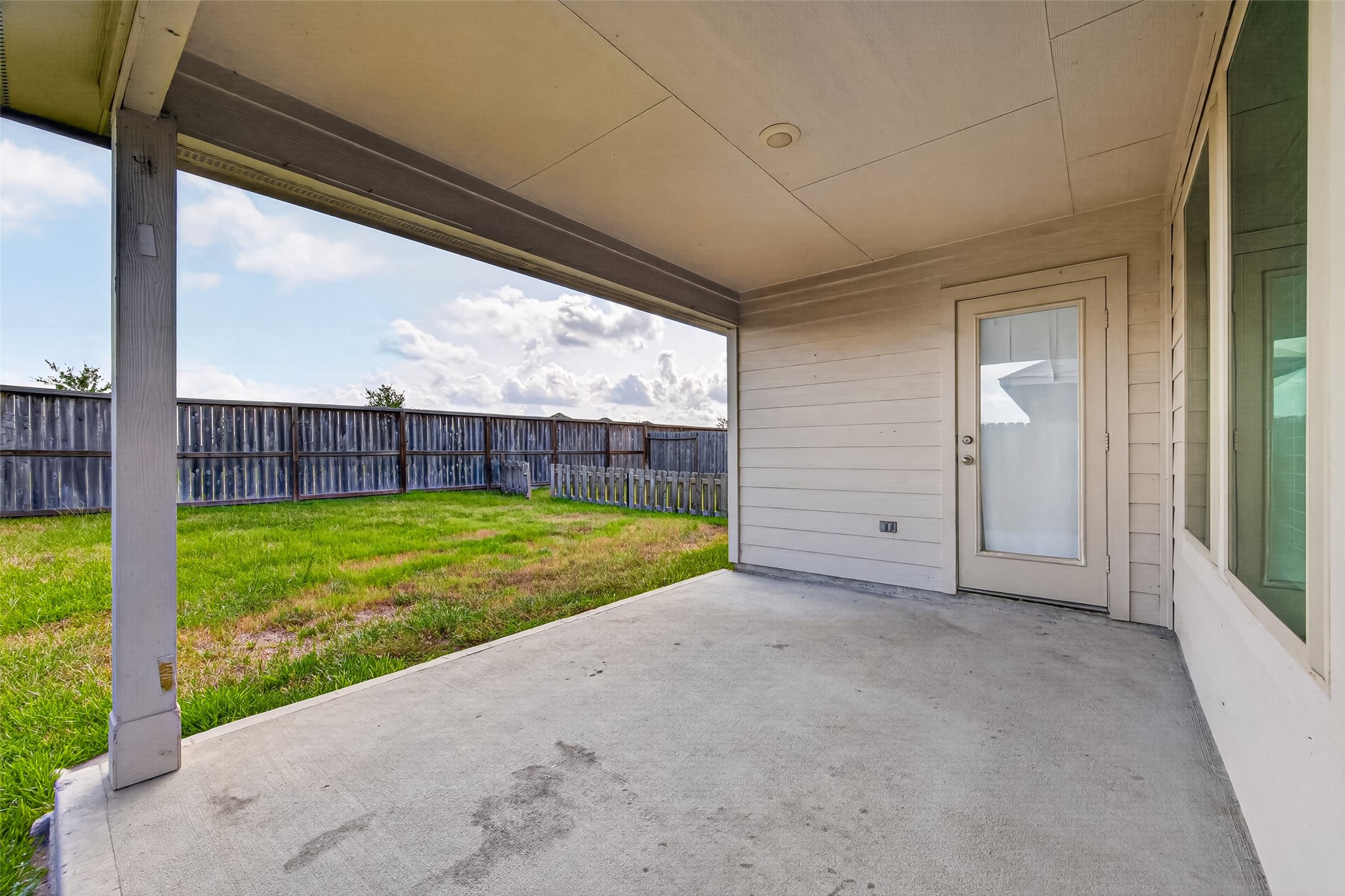 21501 Rustic Elm Dr Property Photo 37