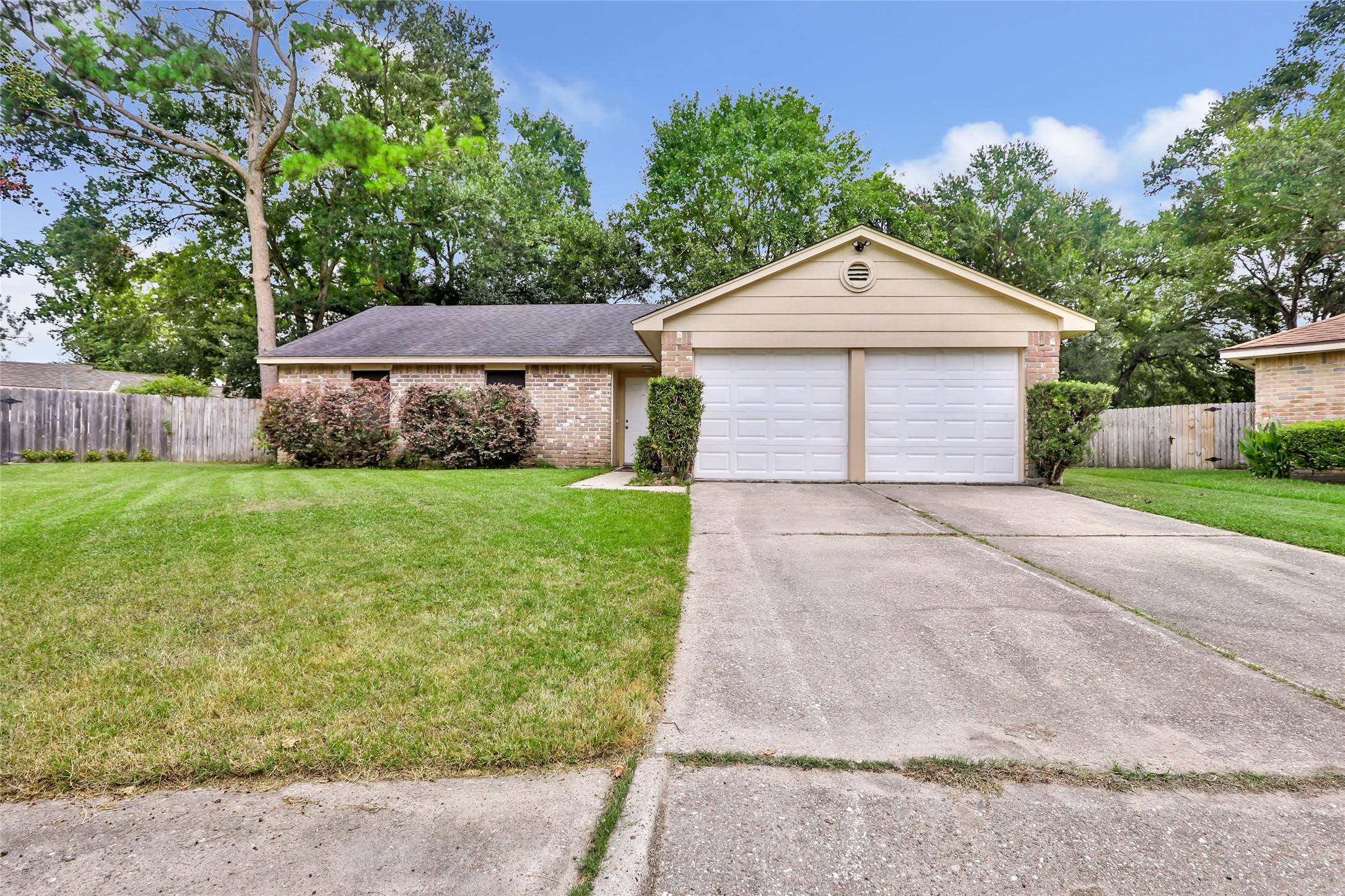 19806 Woodhall Court Property Photo 1