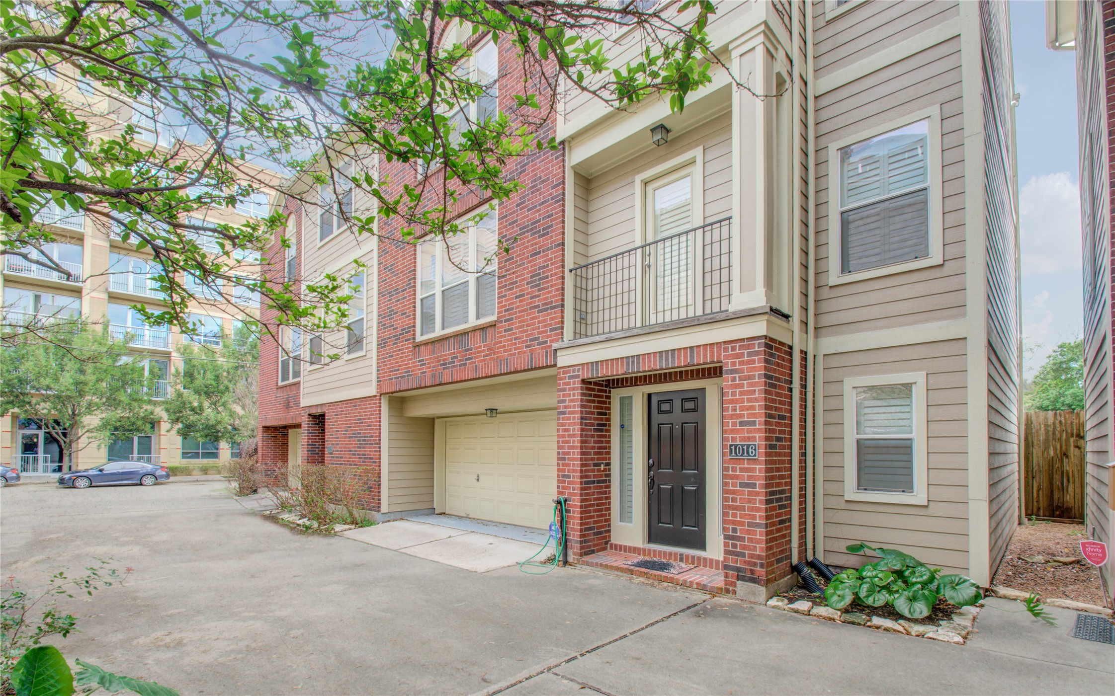 1016 Rochow Street Property Photo 1
