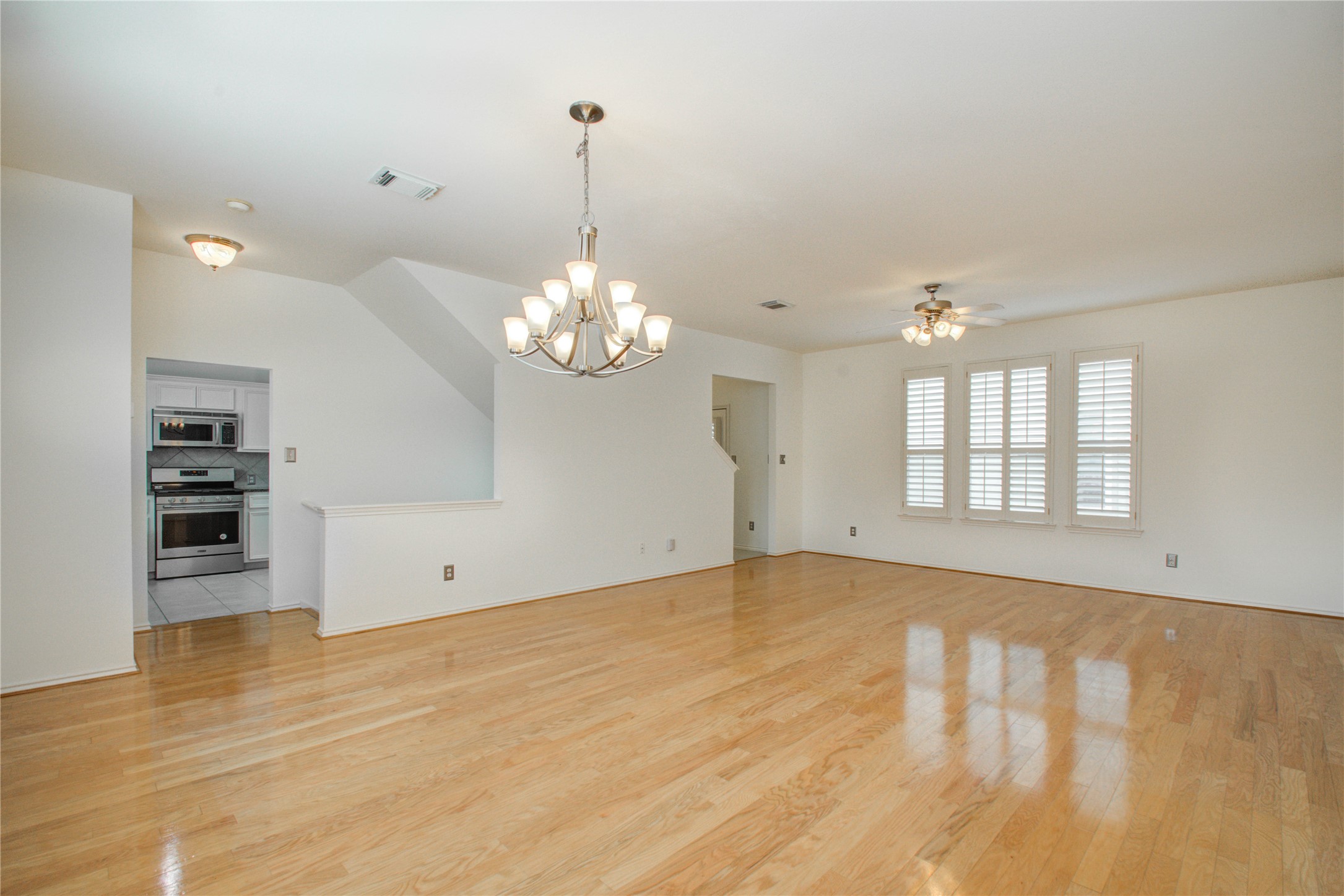1016 Rochow Street Property Photo 10