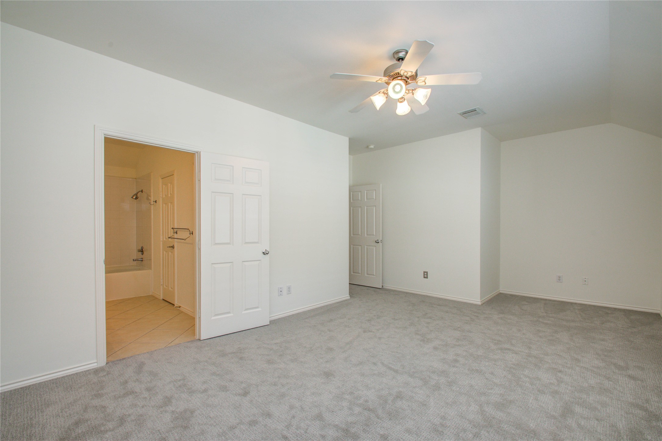 1016 Rochow Street Property Photo 25