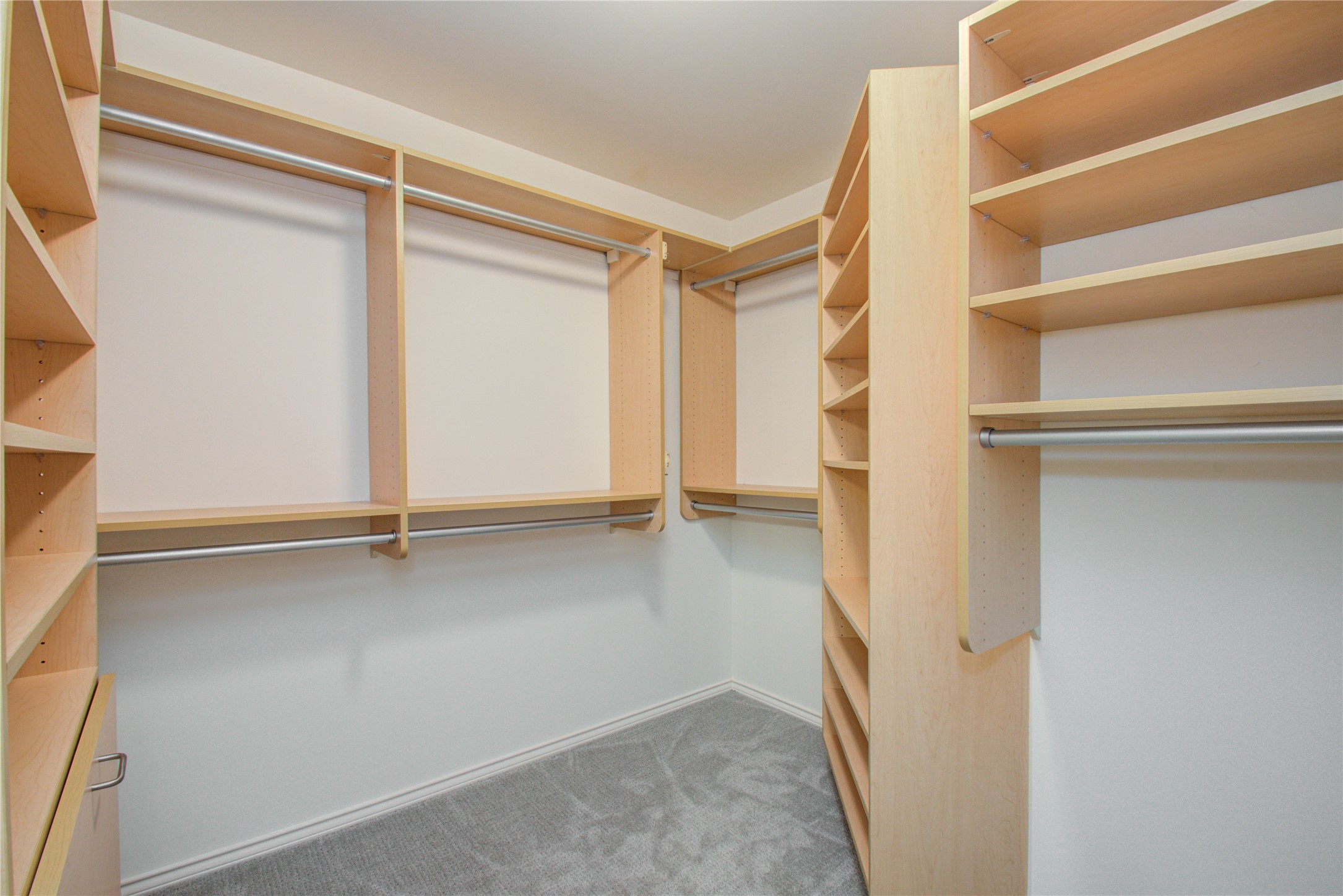 1016 Rochow Street Property Photo 30