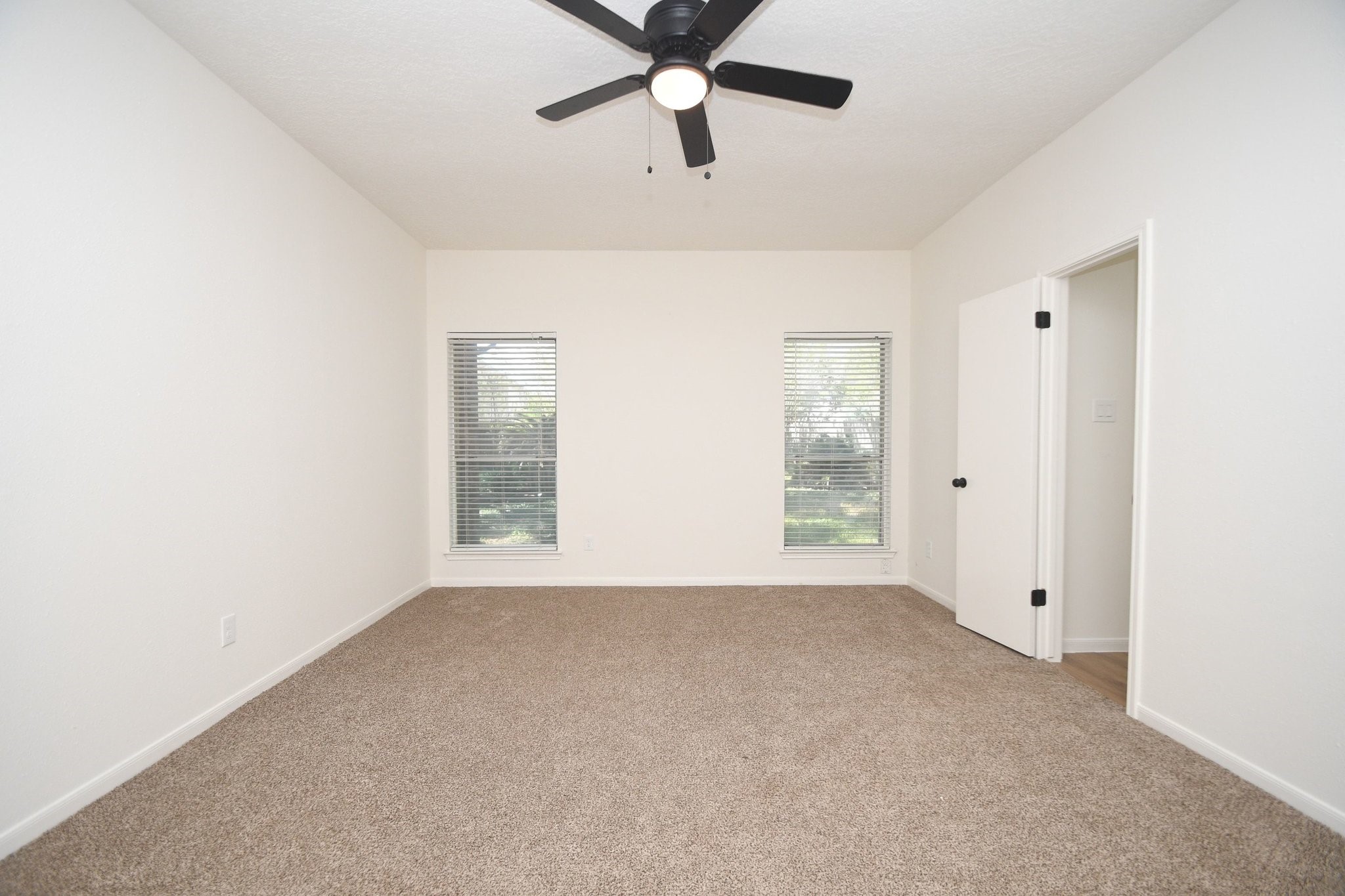 1902 Park Maple Drive Property Photo 13