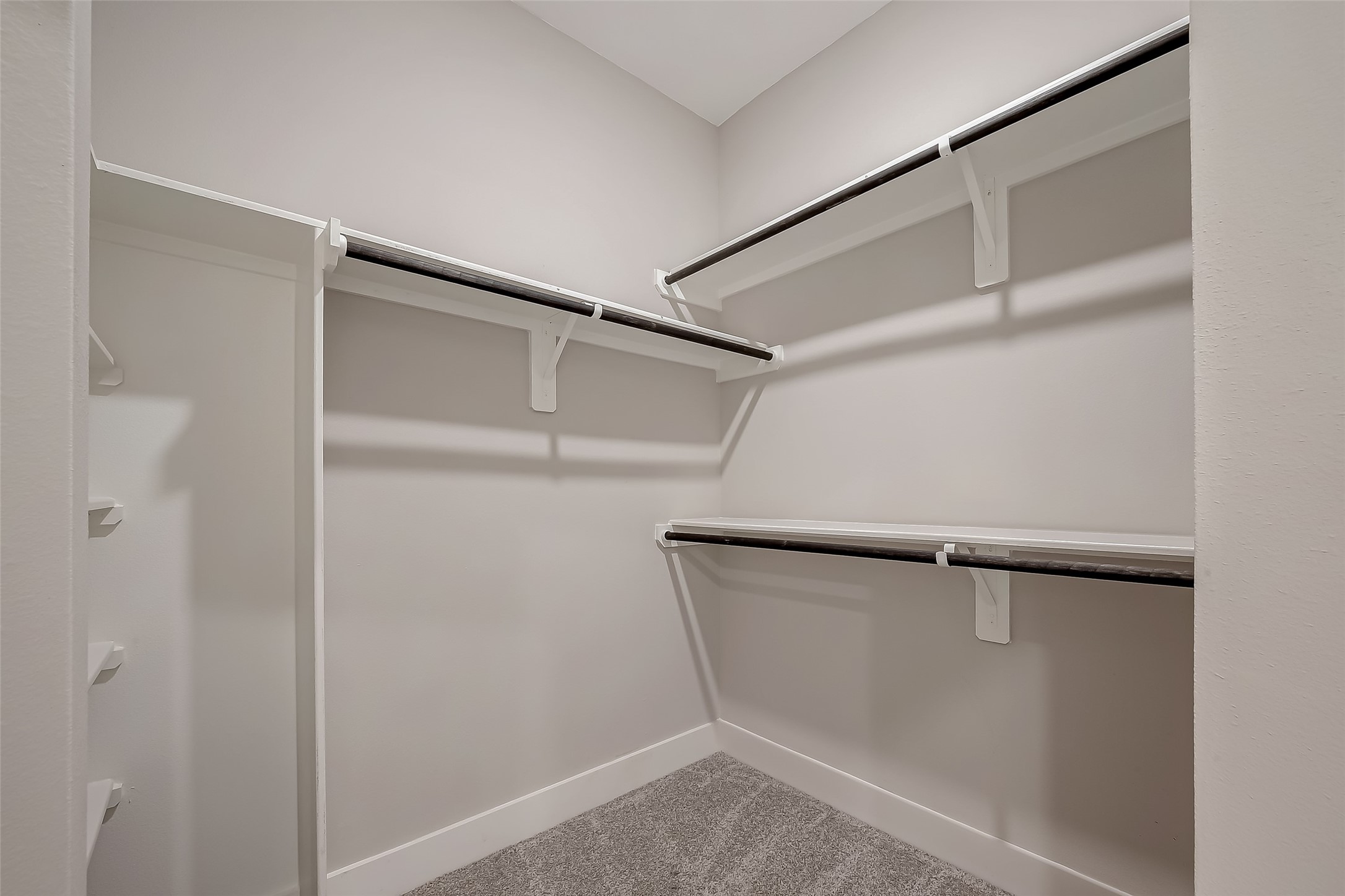 8128 Chateau Street Property Photo 39