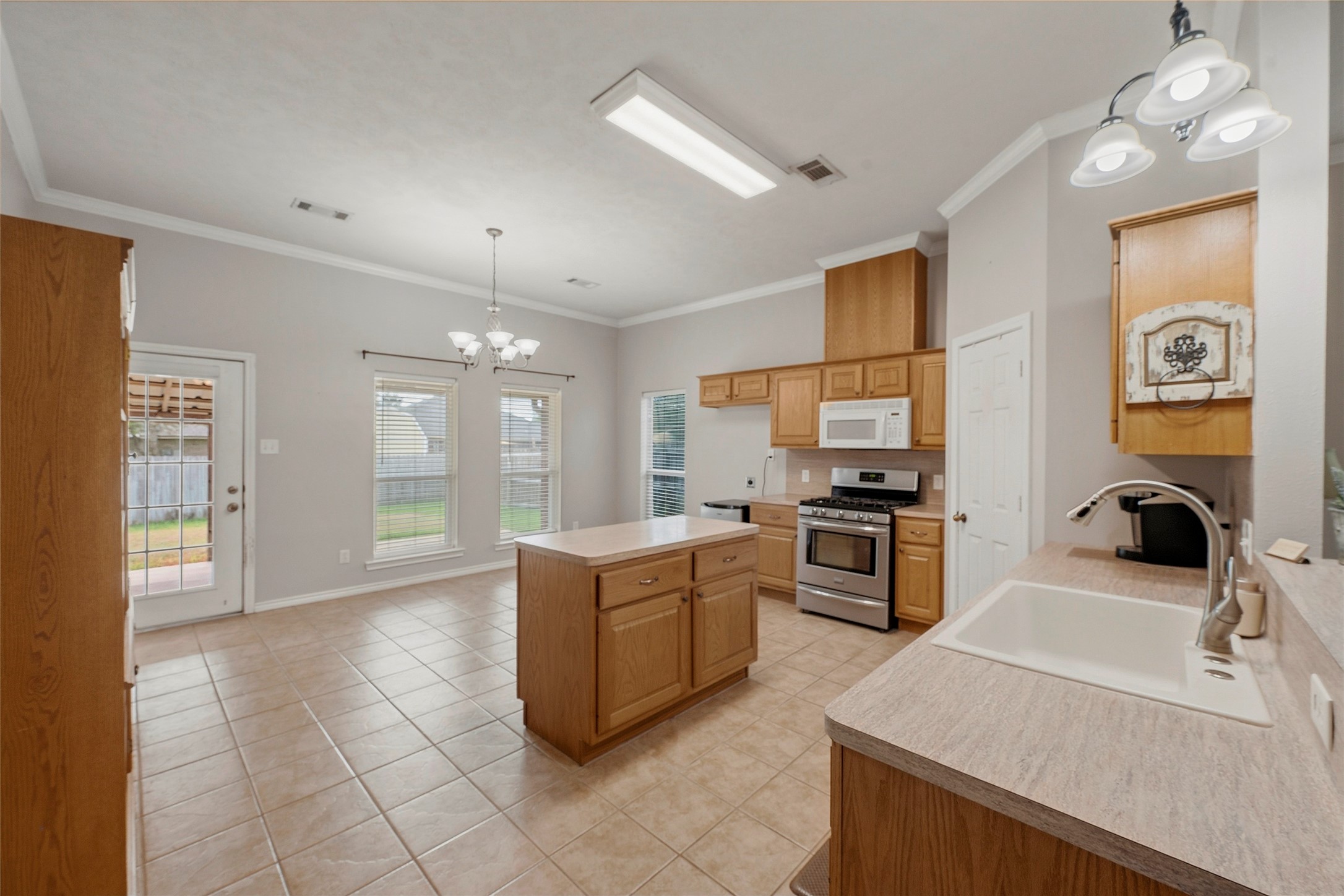 1208 Portsmouth Property Photo 5