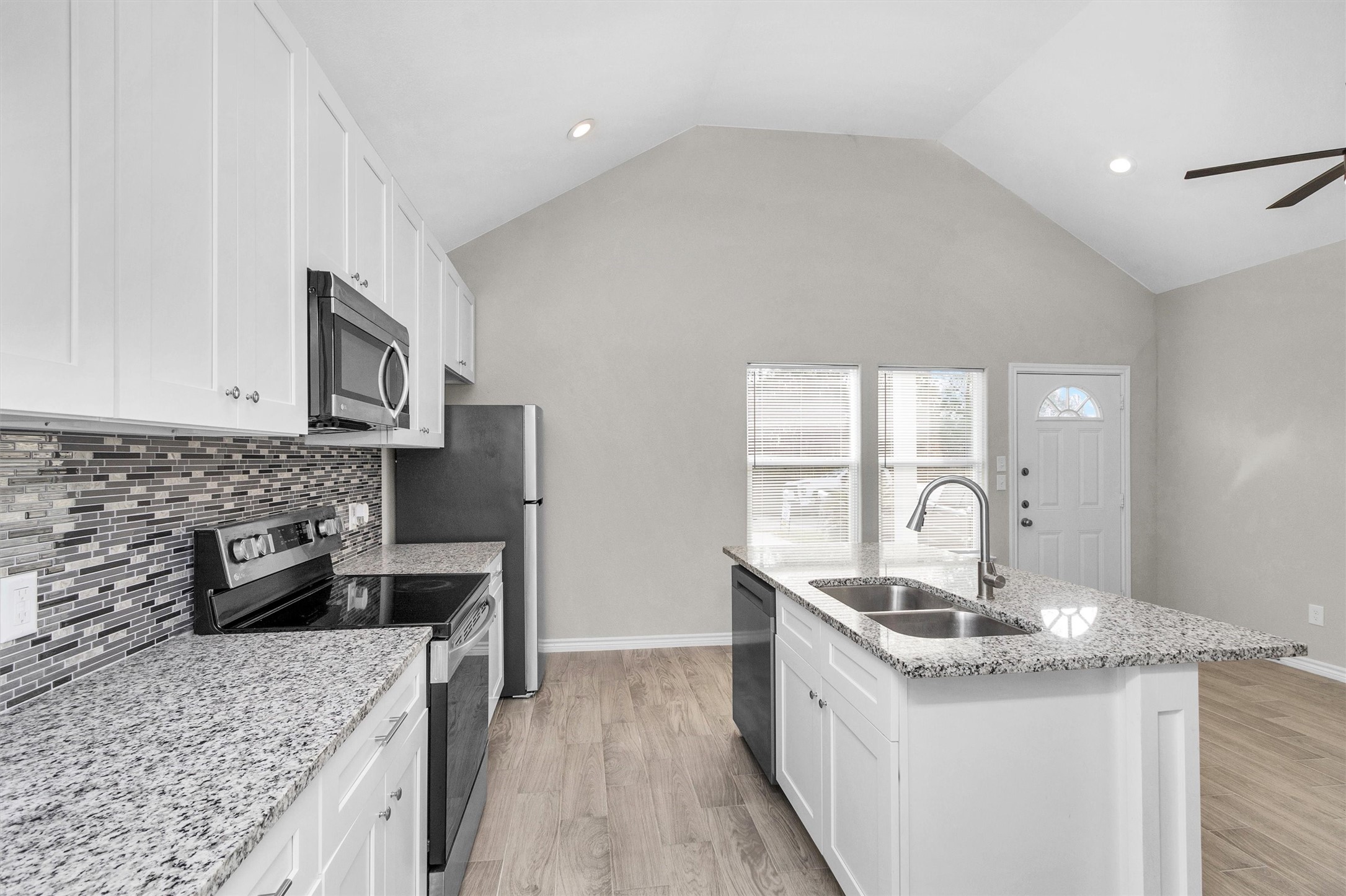16706 E Hammon Property Photo 9