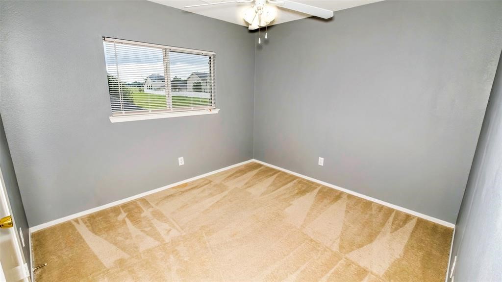 6127 Lone Prairie Way Property Photo 11
