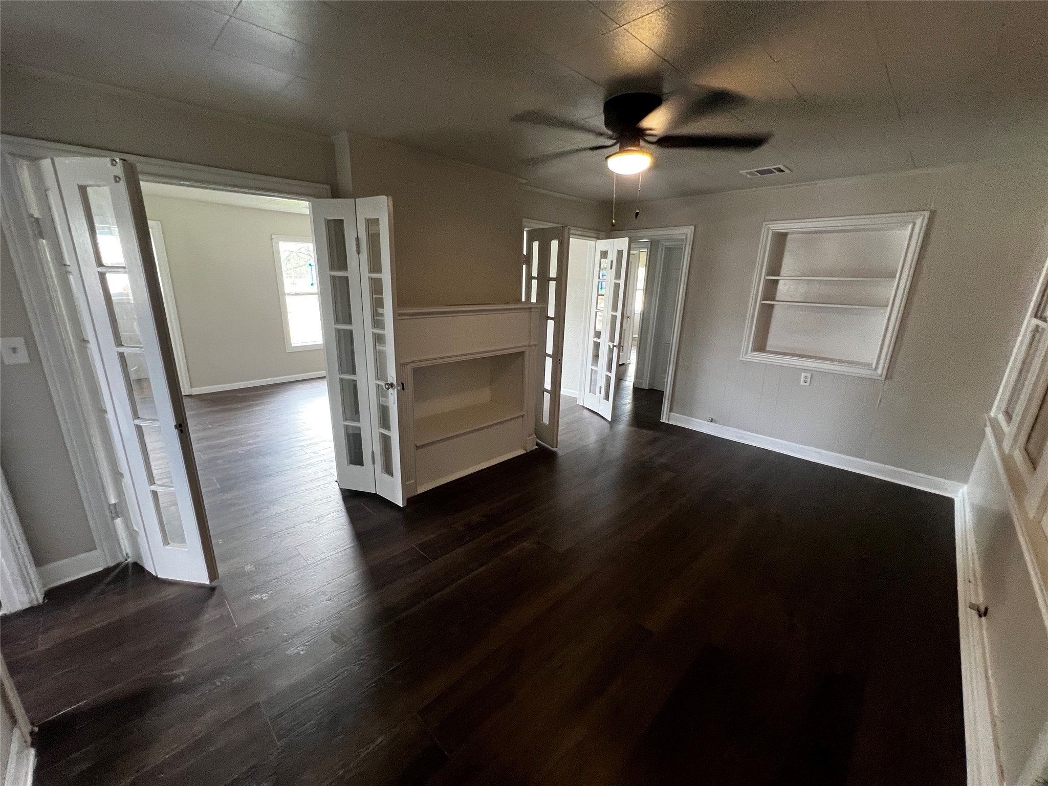 1805 E North Street Property Photo 3