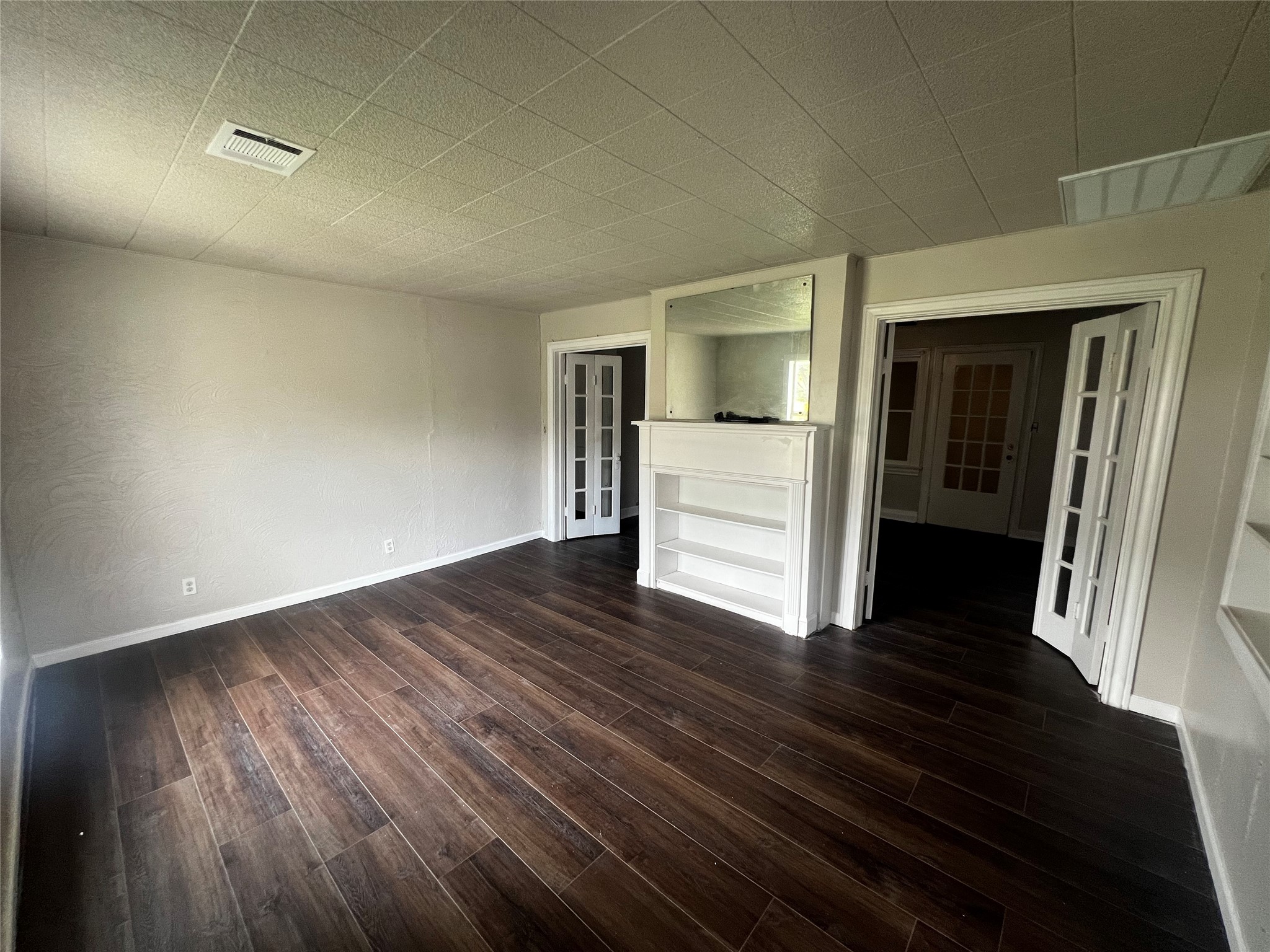 1805 E North Street Property Photo 4