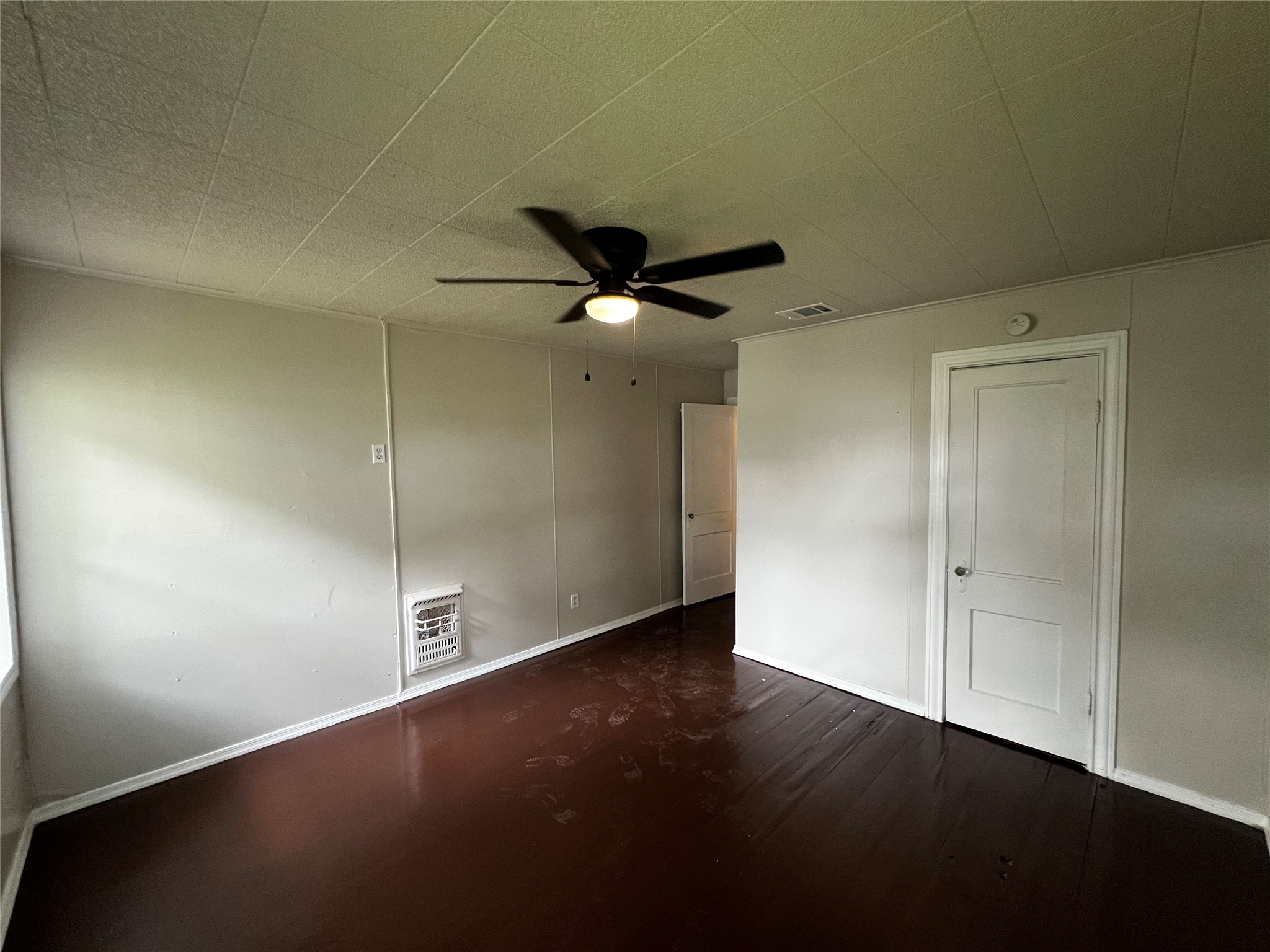 1805 E North Street Property Photo 10