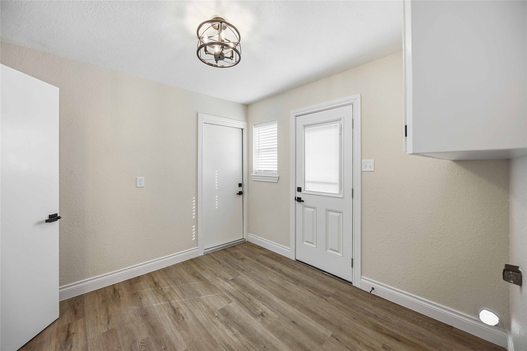 5702 Old Lodge Drive Property Photo 25