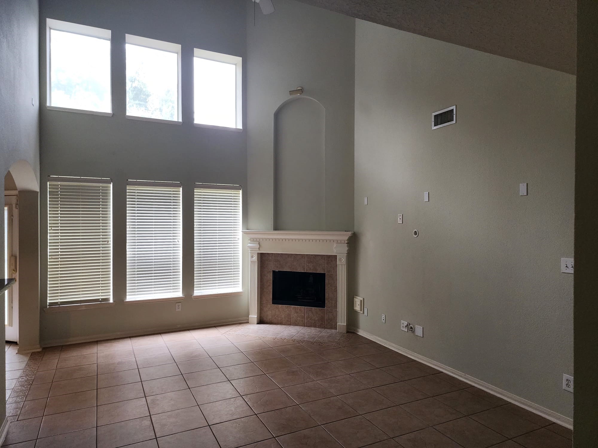 5518 Morgan Park Lane Property Photo 7