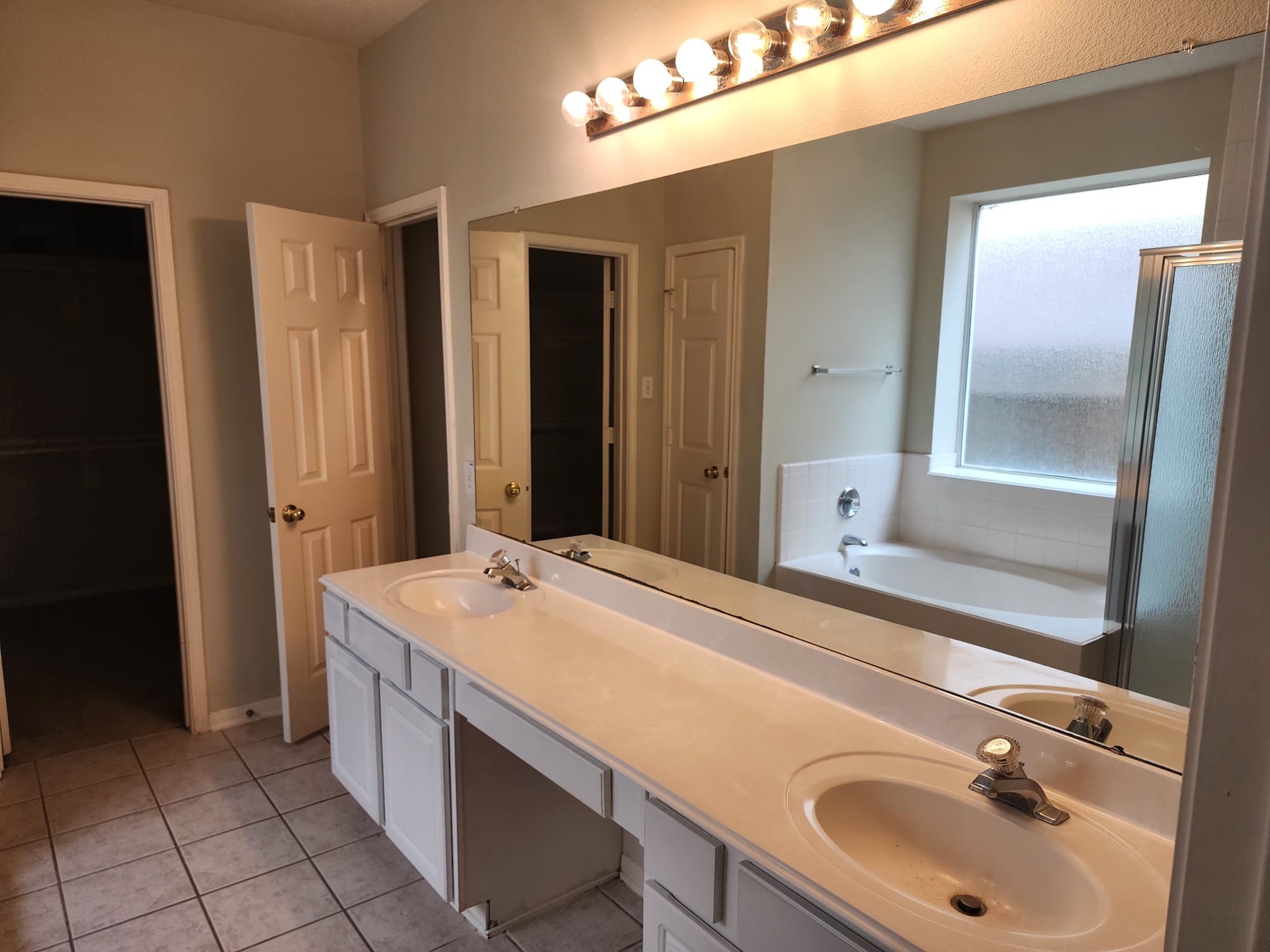 5518 Morgan Park Lane Property Photo 16